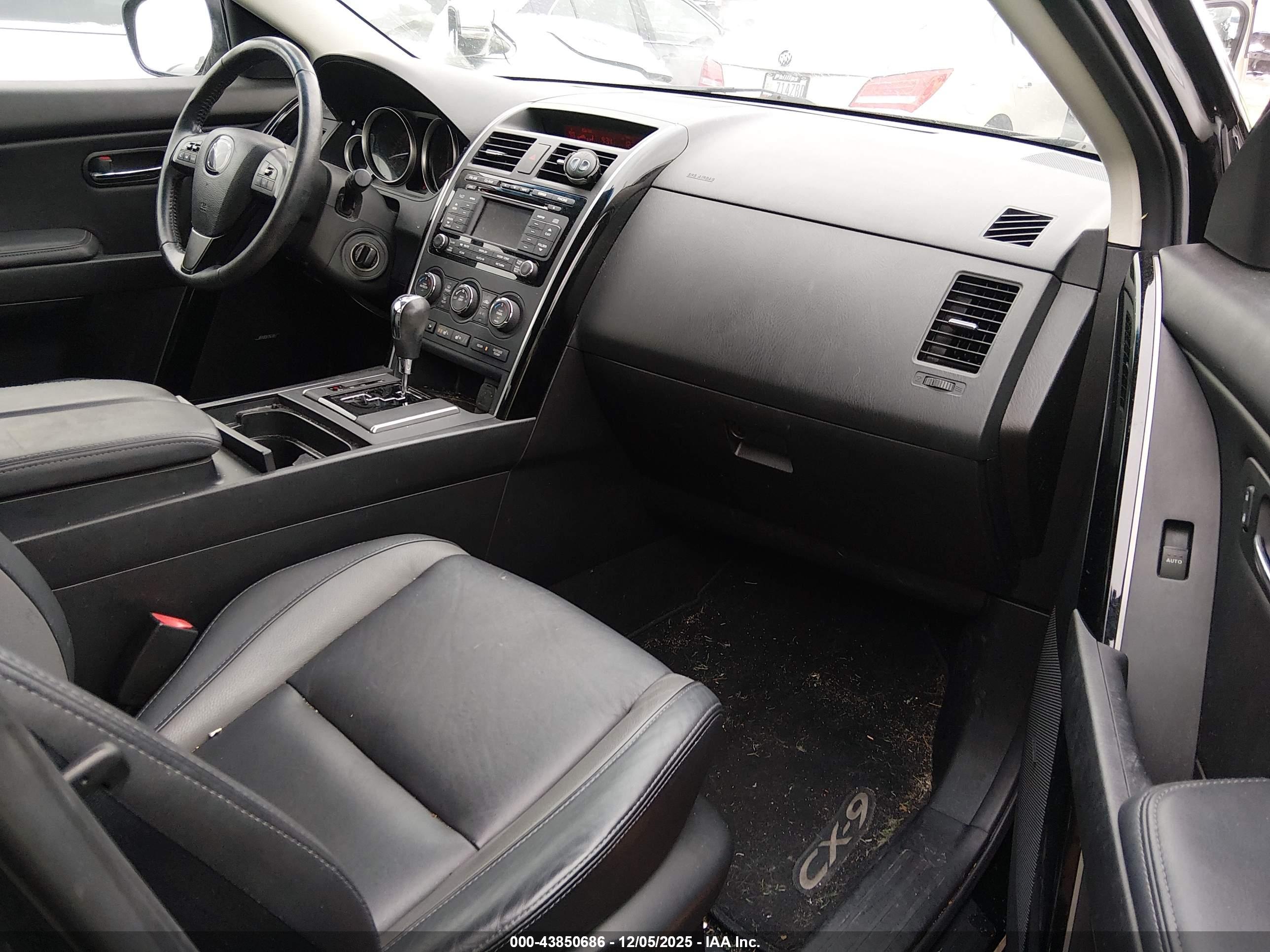 MAZDA CX-9 image 5