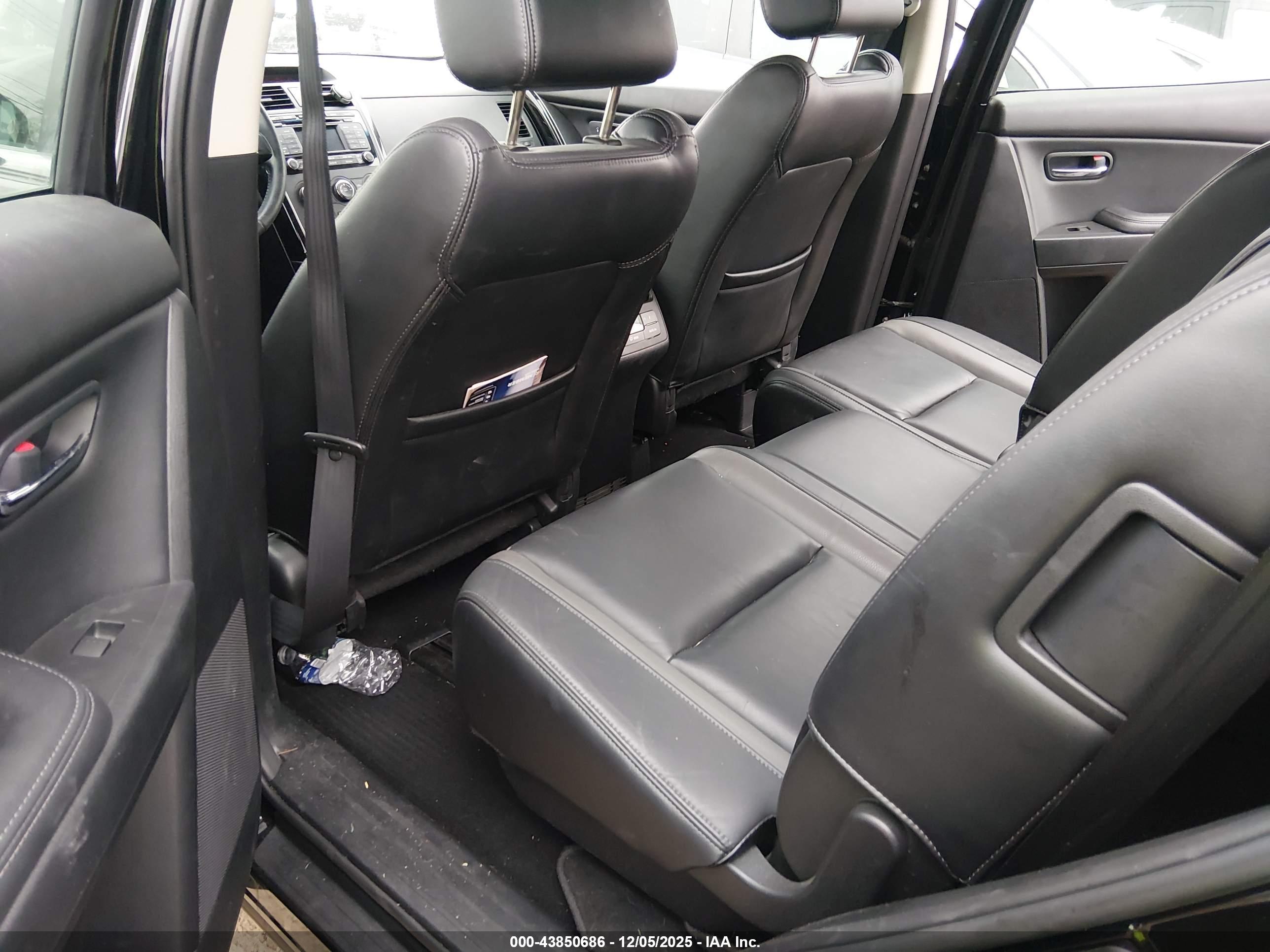 MAZDA CX-9 image 8