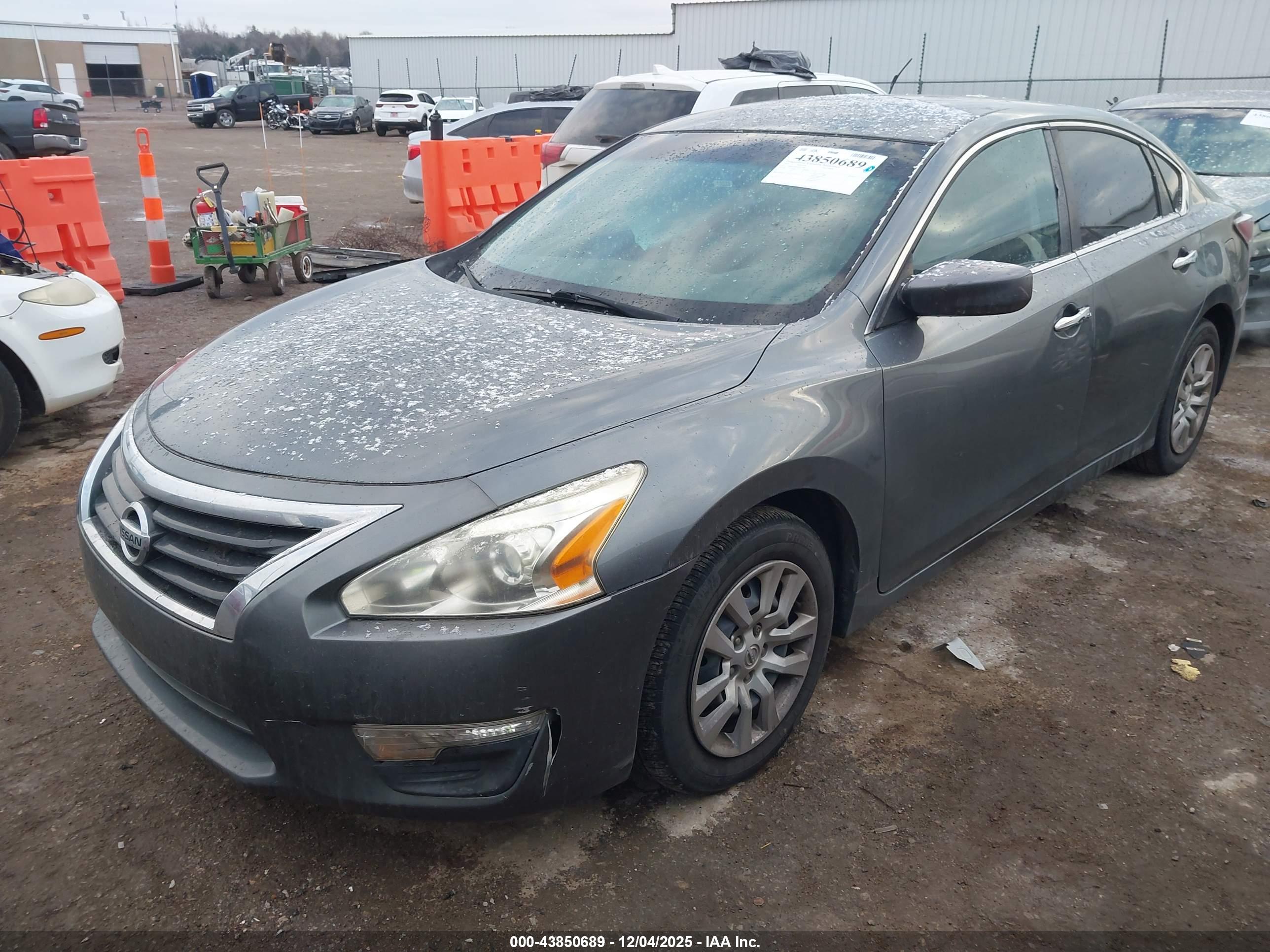 NISSAN ALTIMA image 2