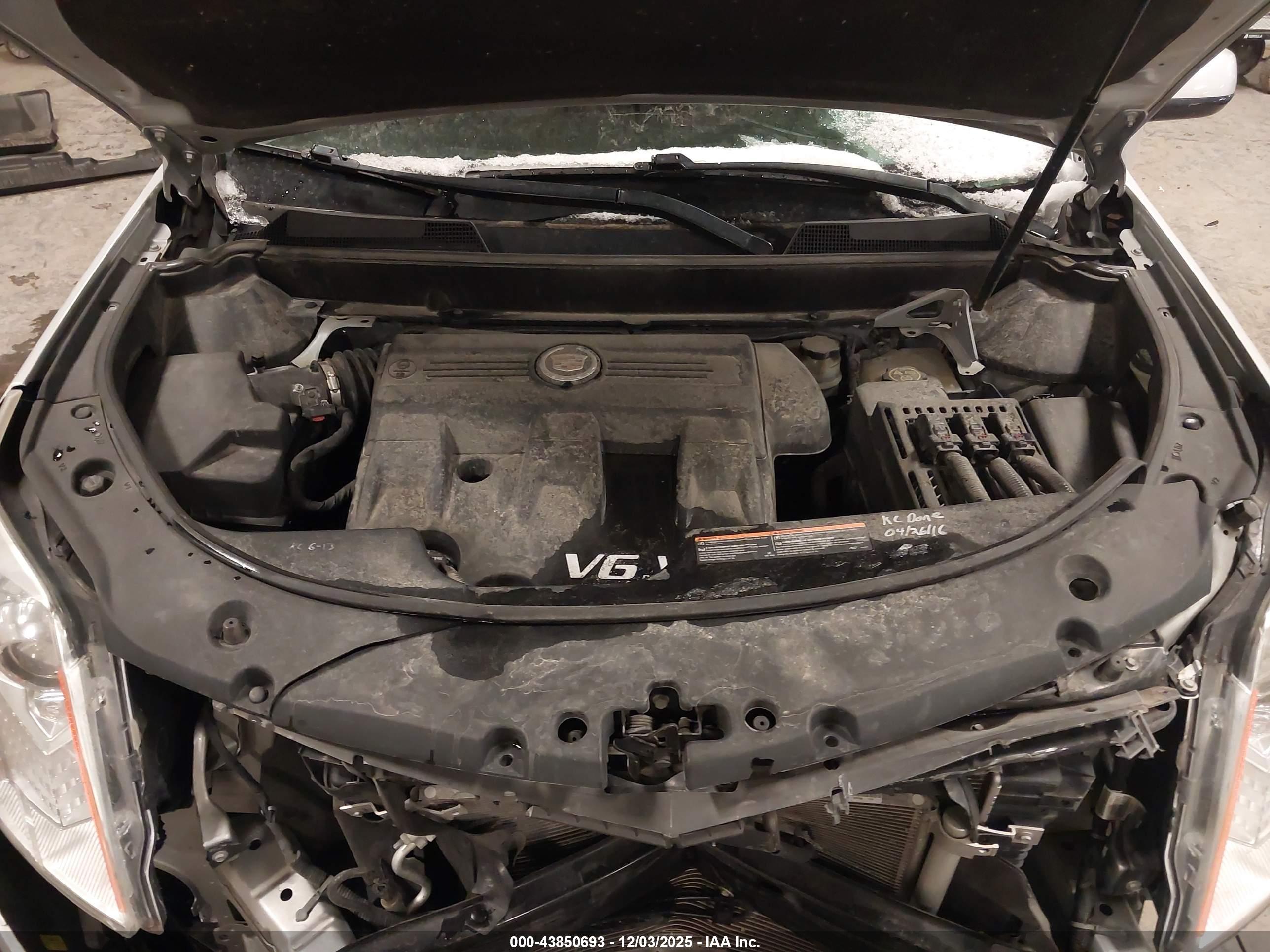 CADILLAC SRX image 10