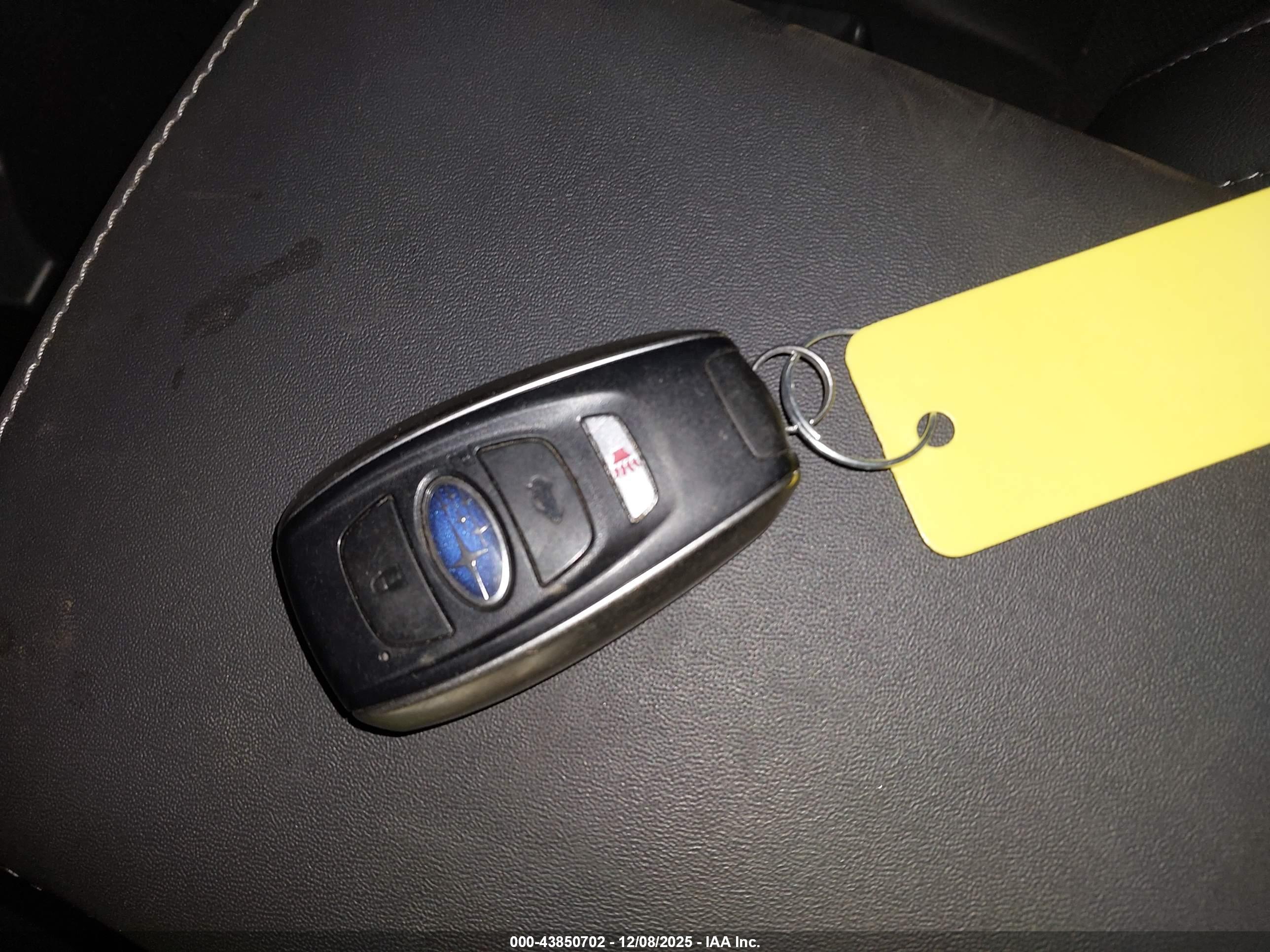 SUBARU OUTBACK image 11