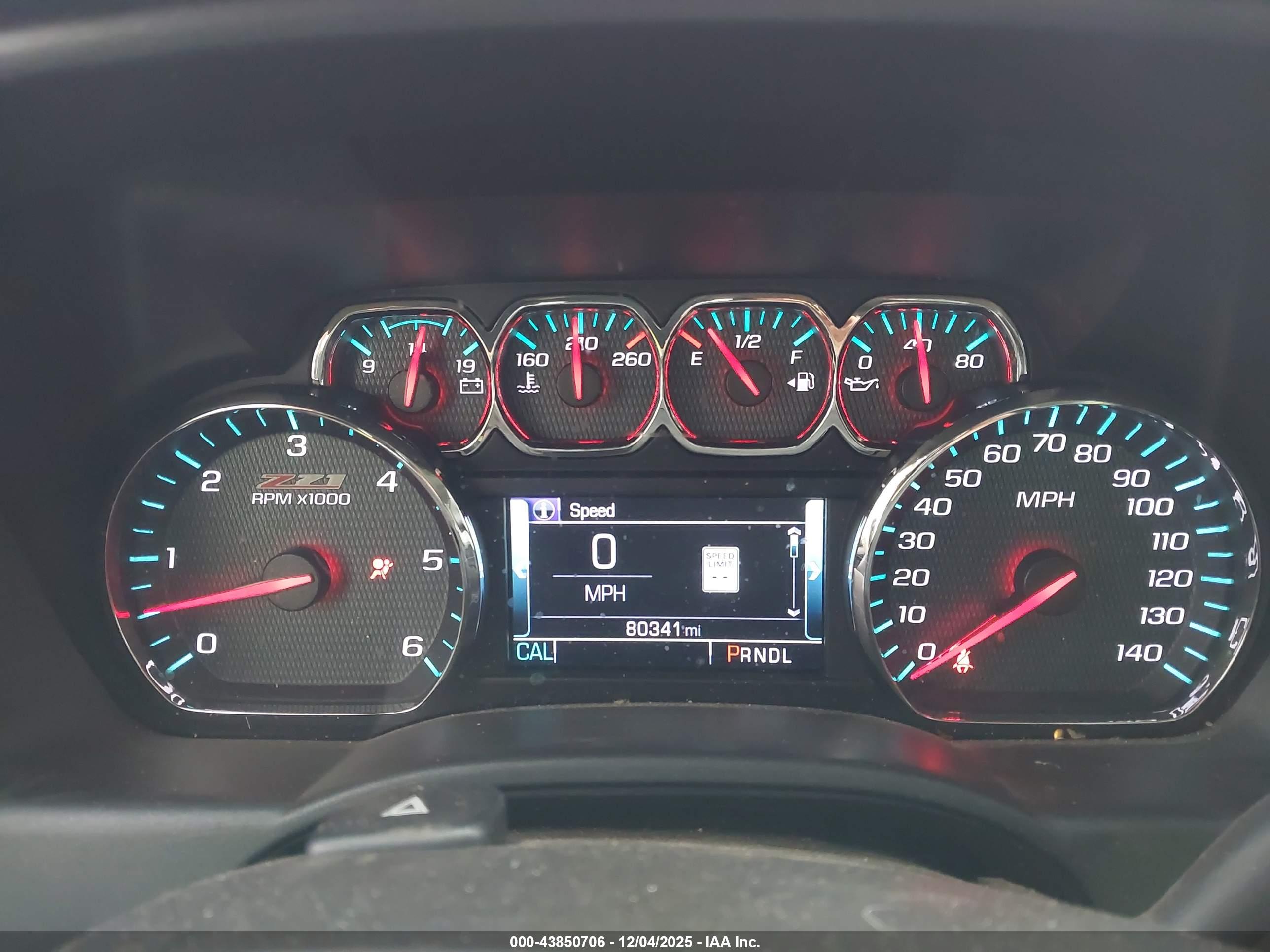CHEVROLET SILVERADO image 7