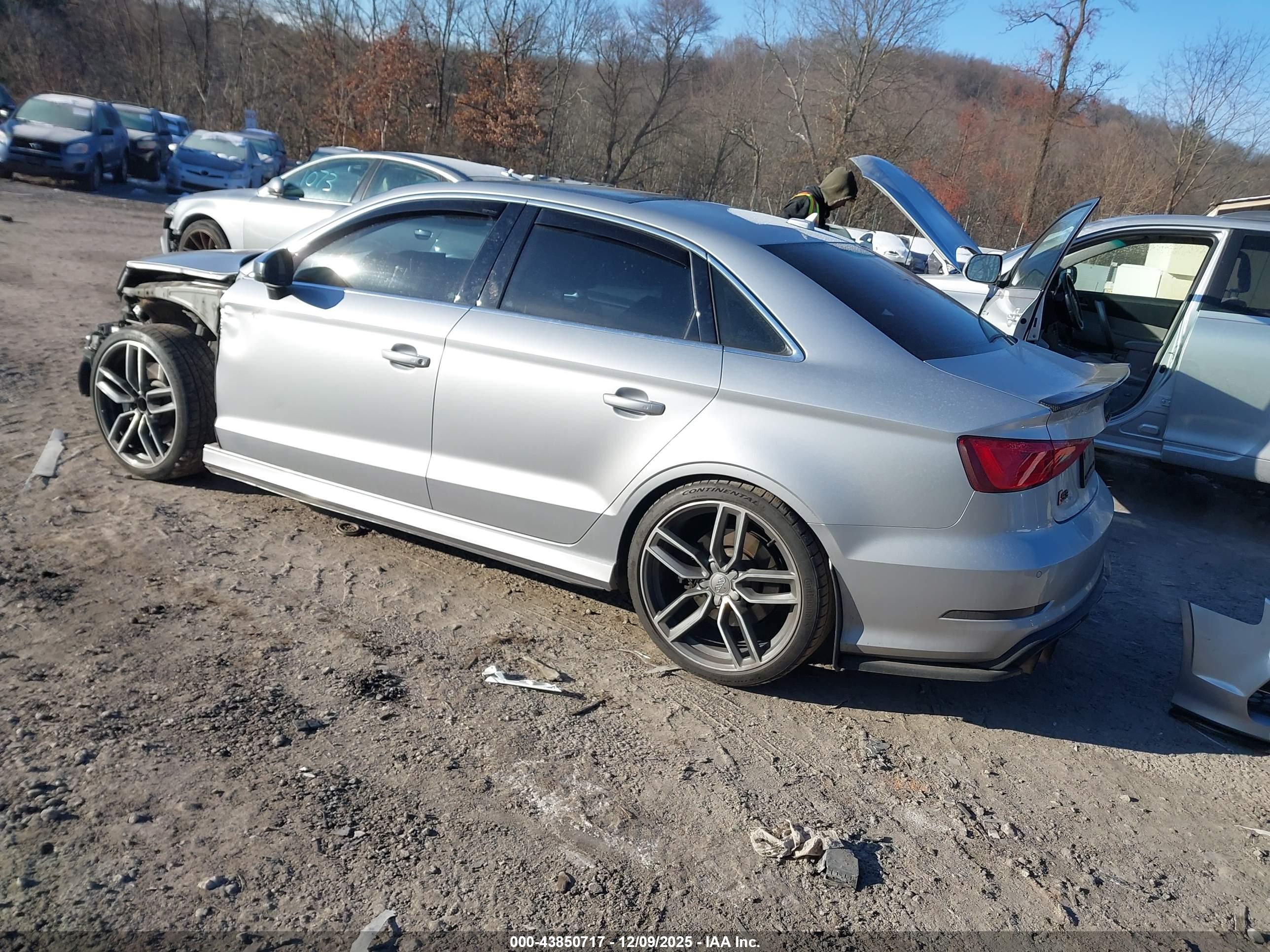 AUDI S3 image 3