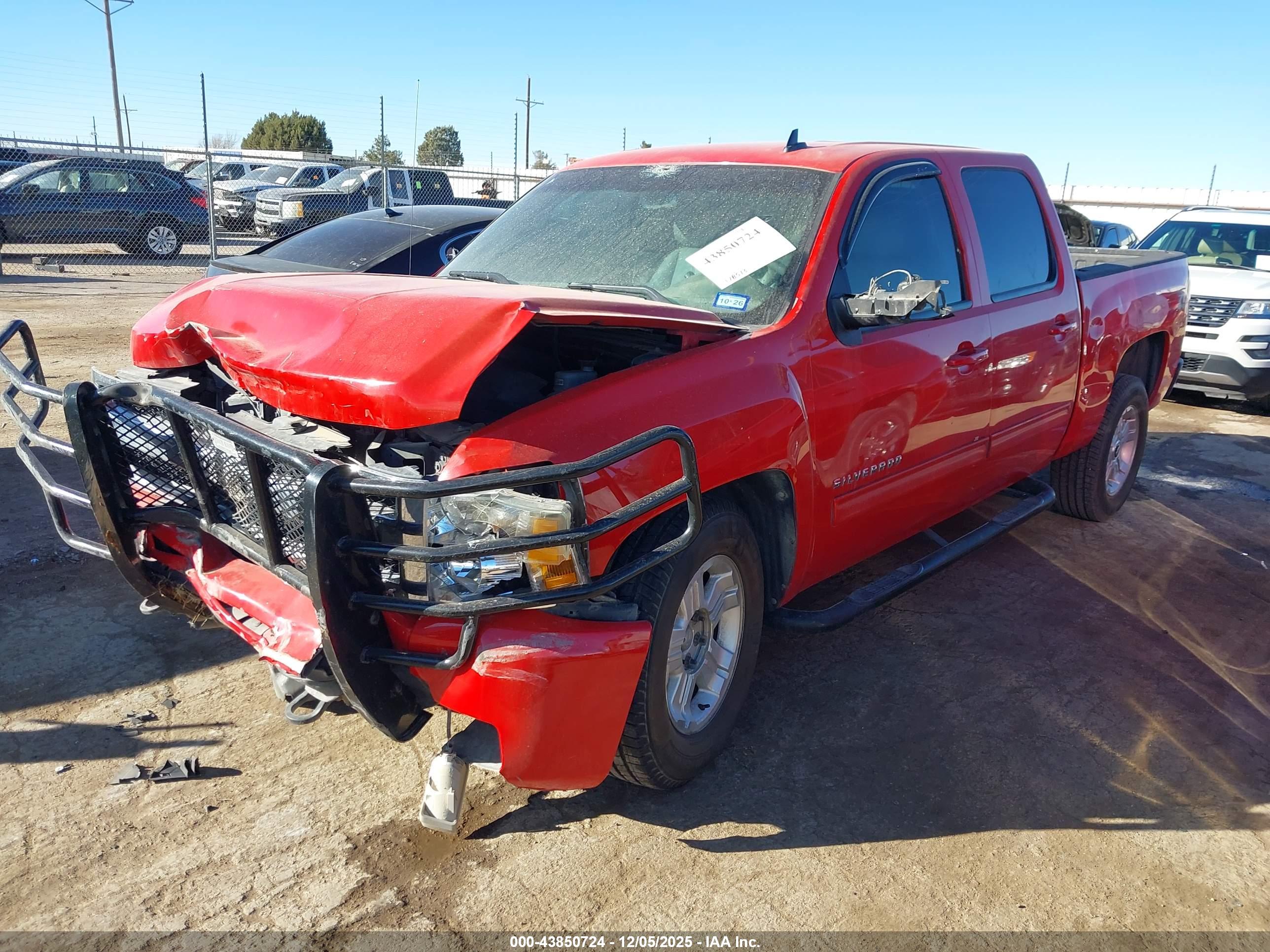 CHEVROLET SILVERADO image 2
