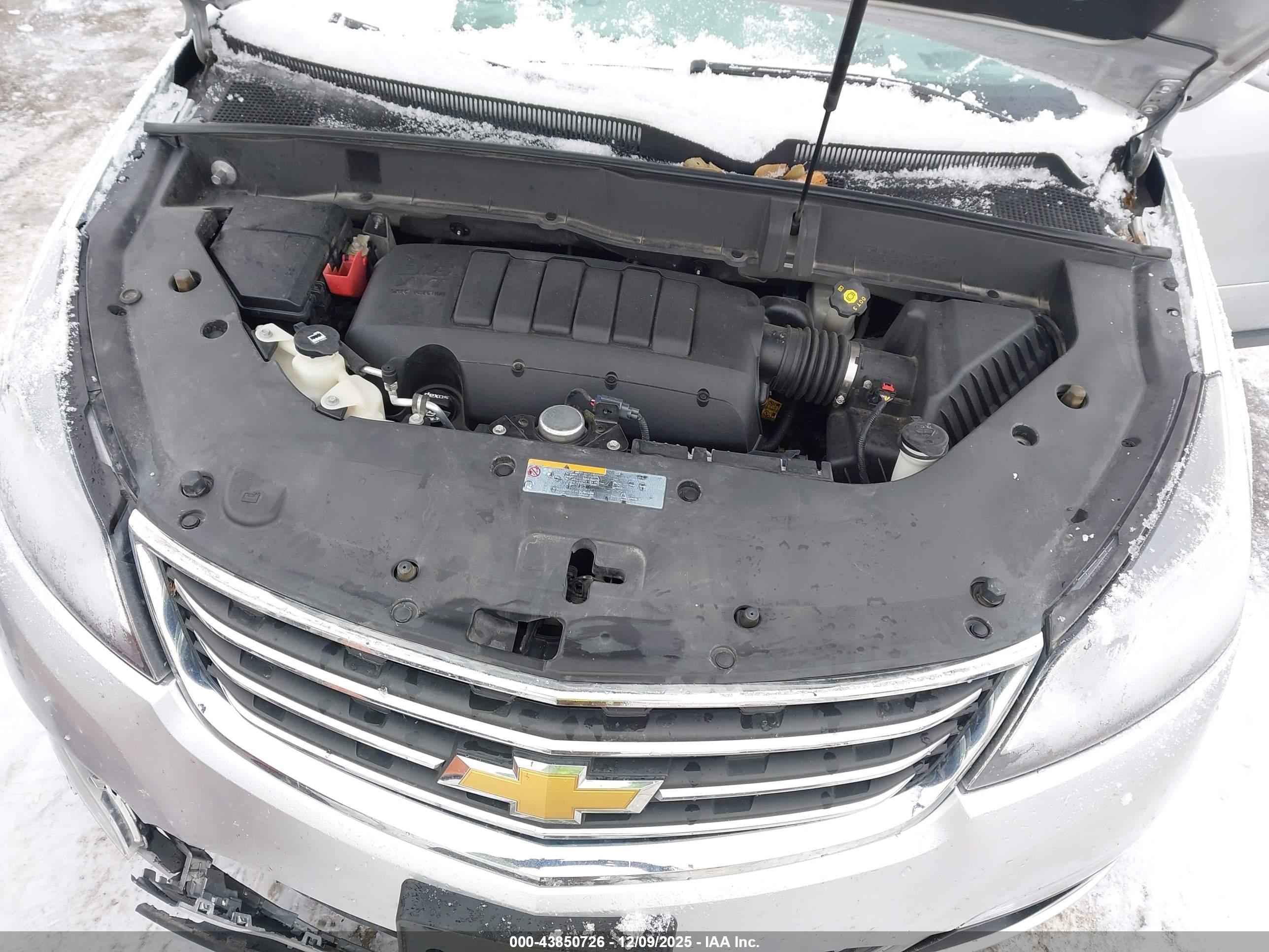 CHEVROLET TRAVERSE image 10