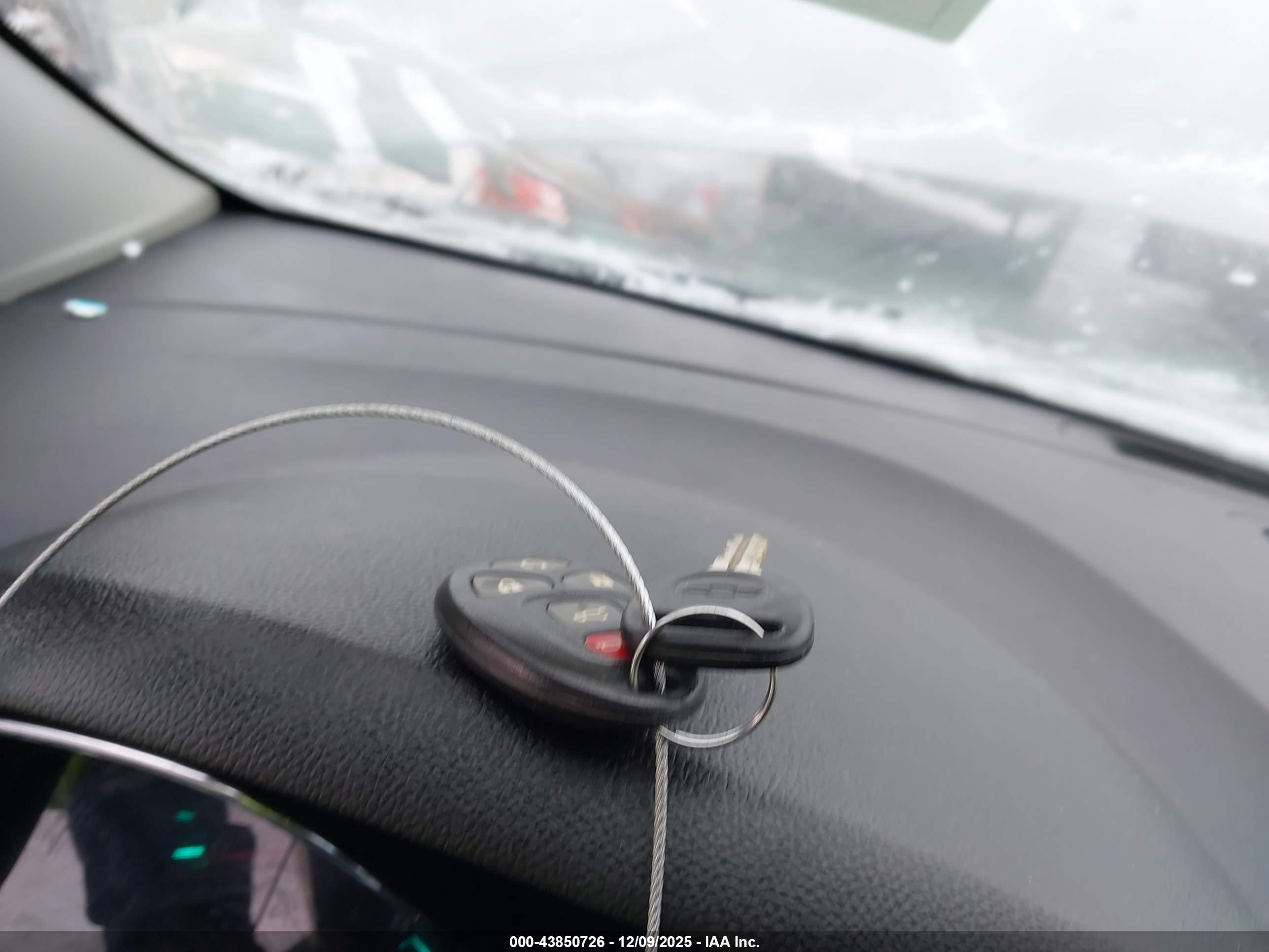CHEVROLET TRAVERSE image 11