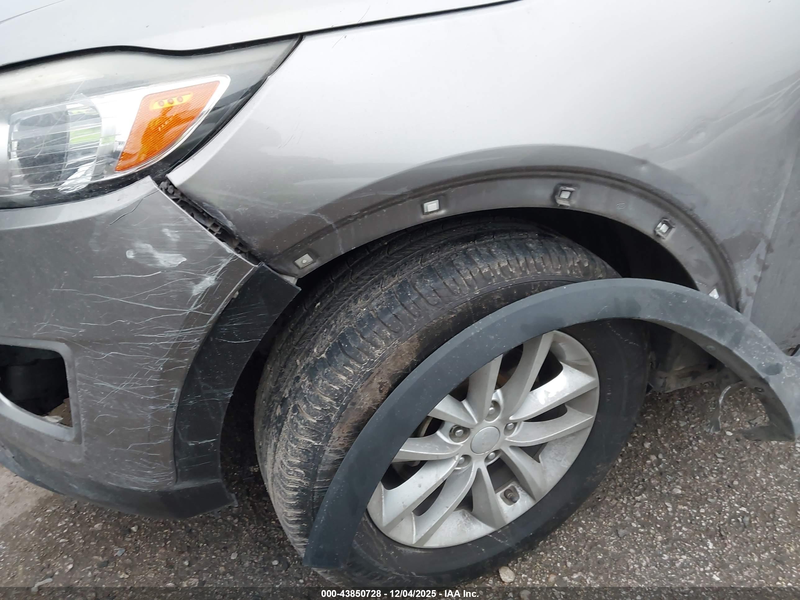 KIA SORENTO image 6