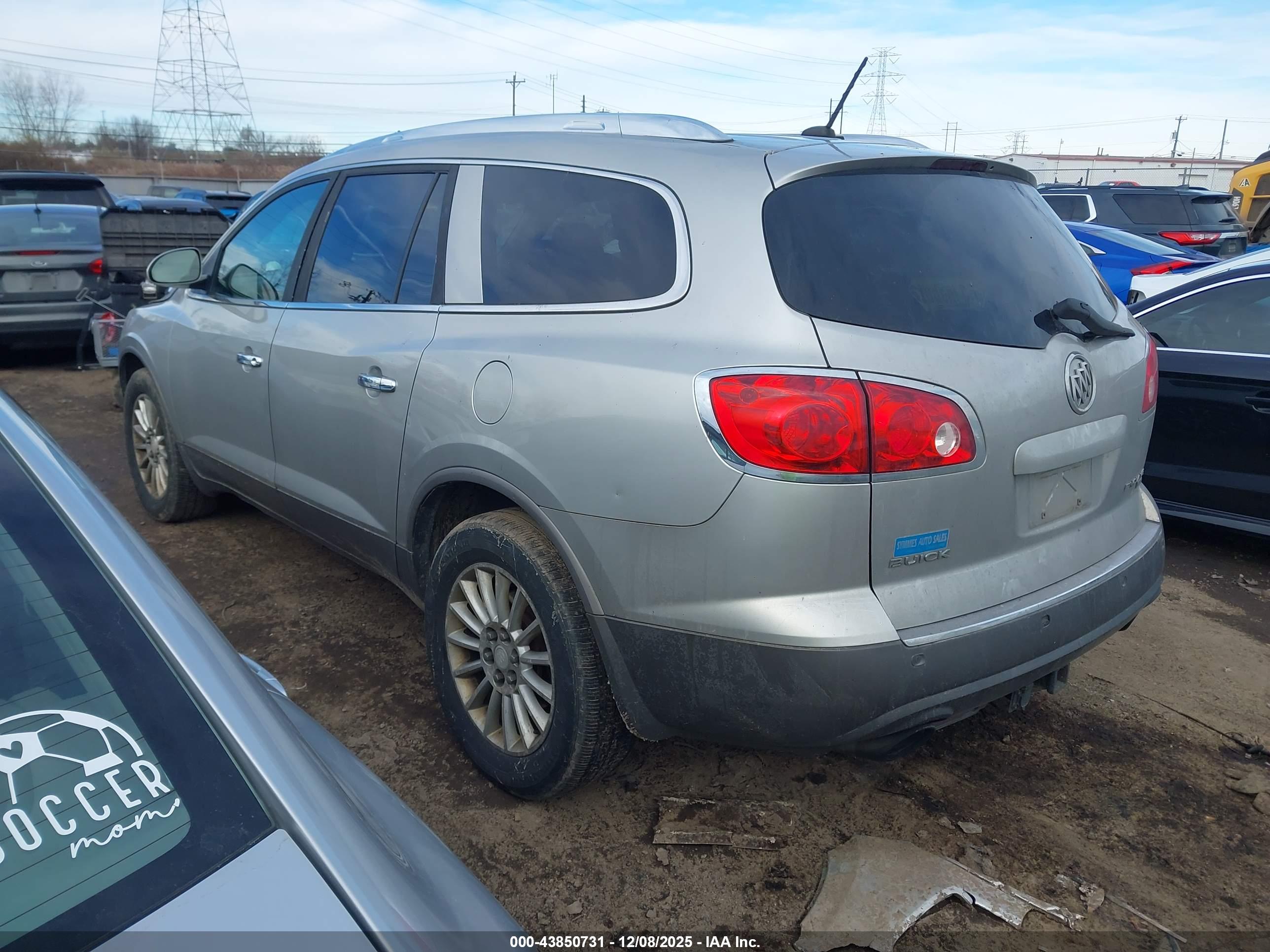 BUICK ENCLAVE image 3