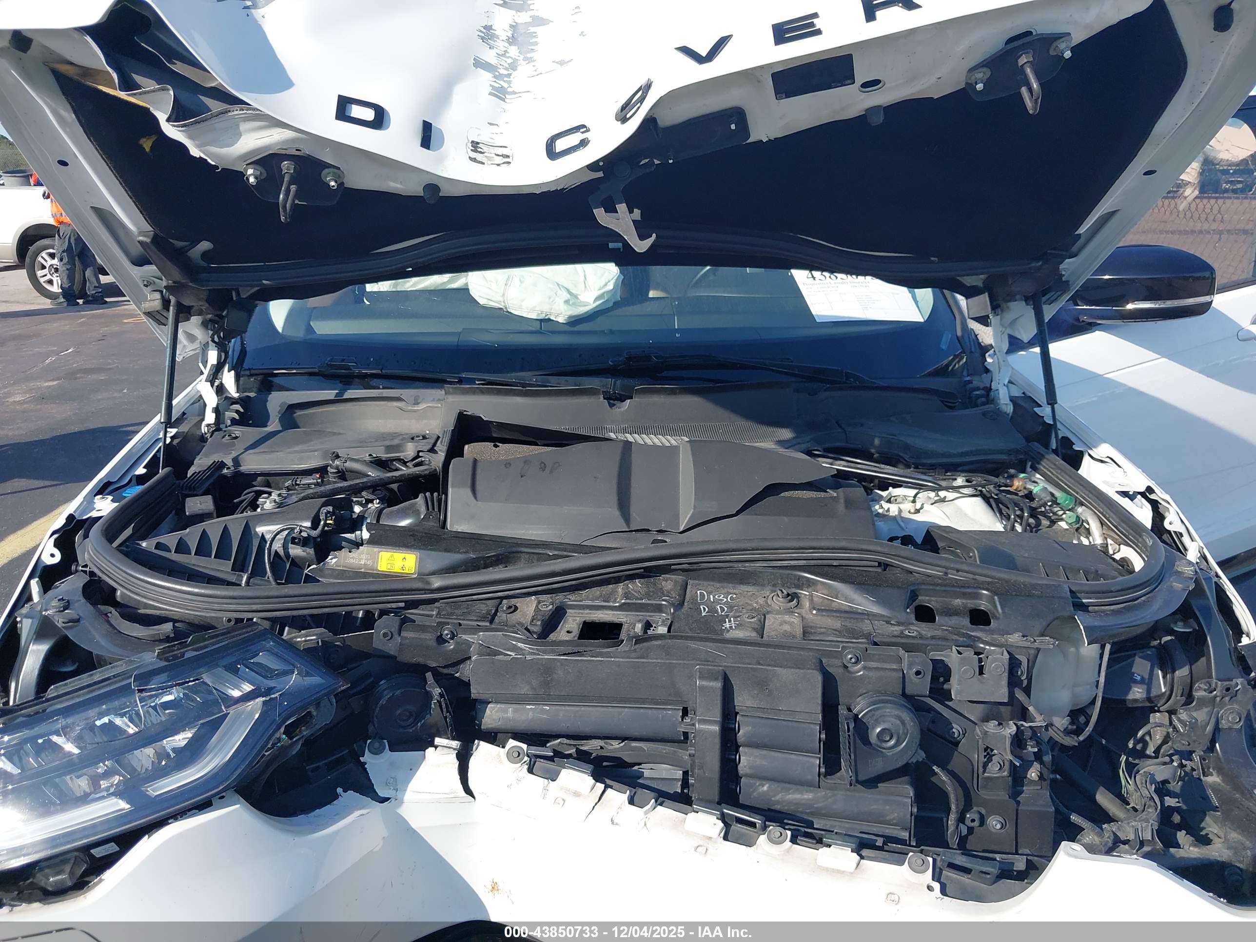 LAND ROVER image 10