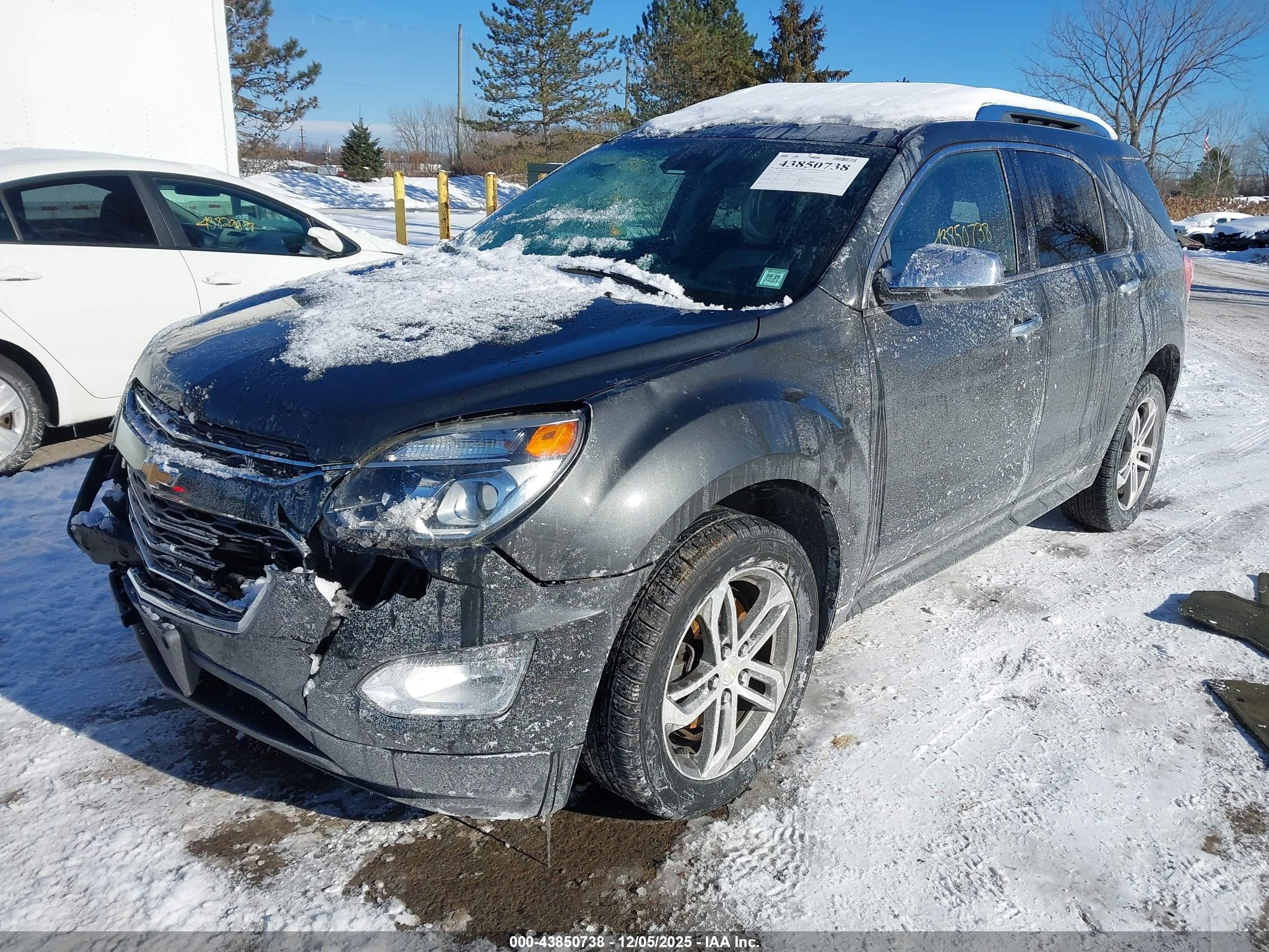 CHEVROLET EQUINOX image 2