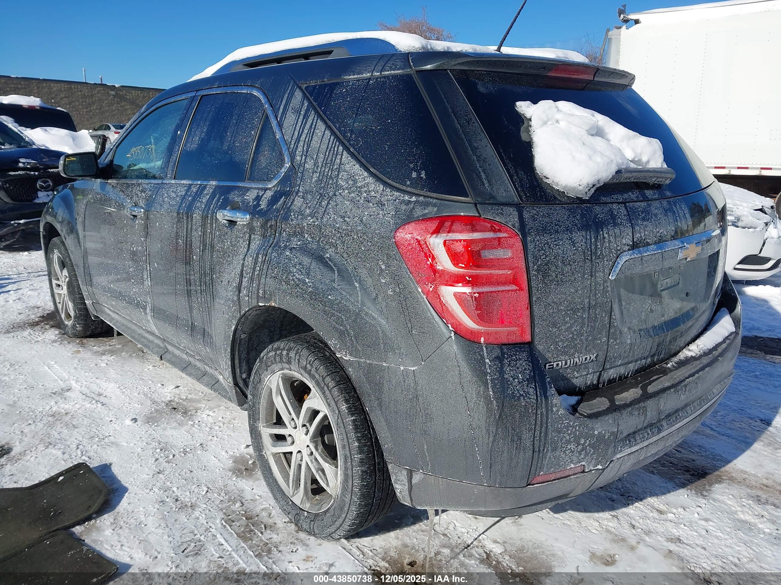 CHEVROLET EQUINOX image 3