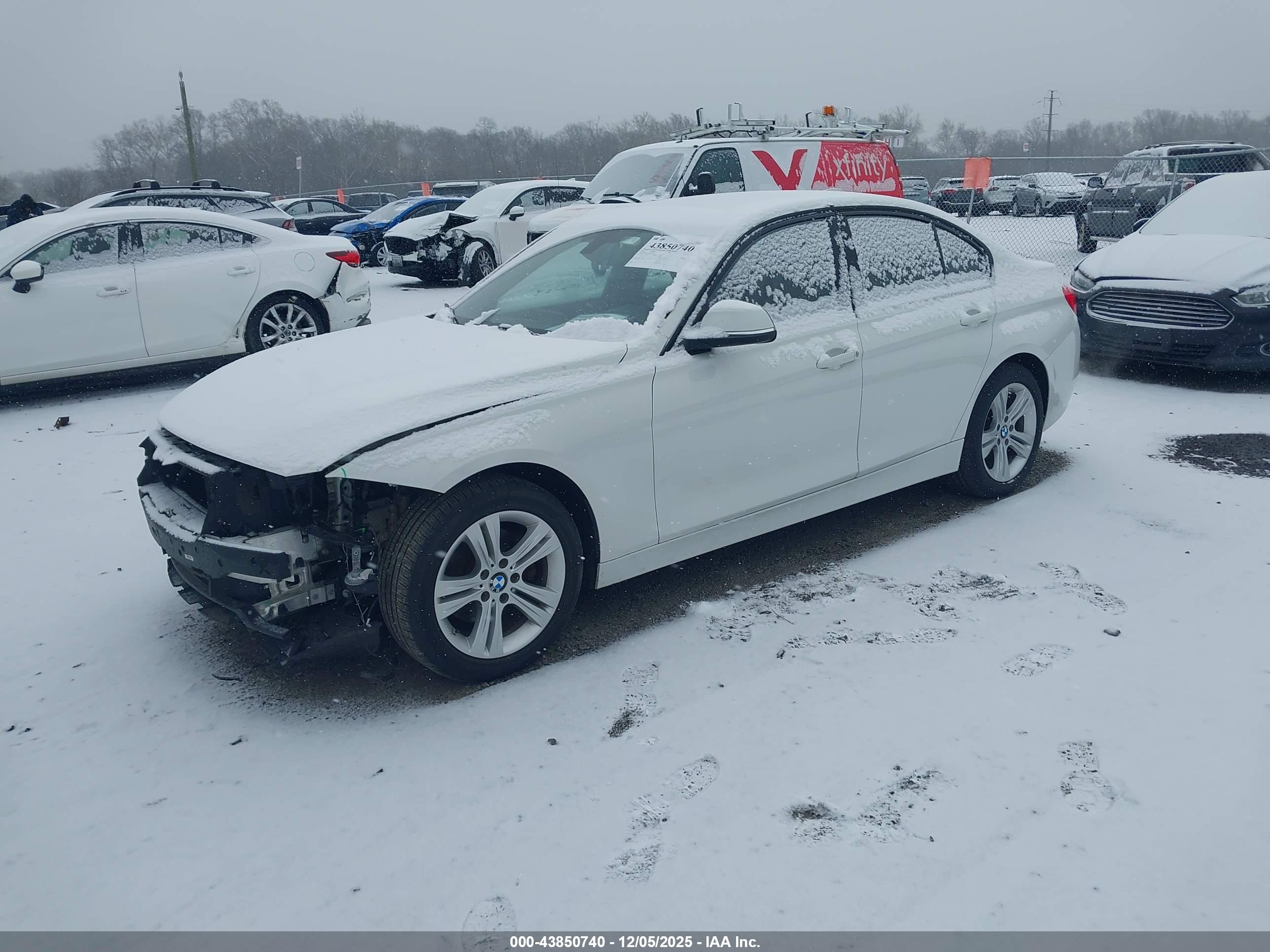 BMW 328I image 2