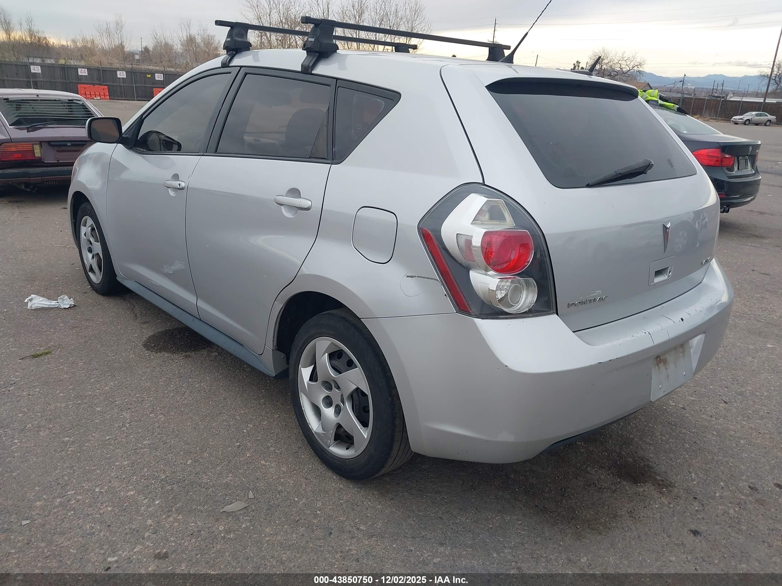PONTIAC VIBE image 3