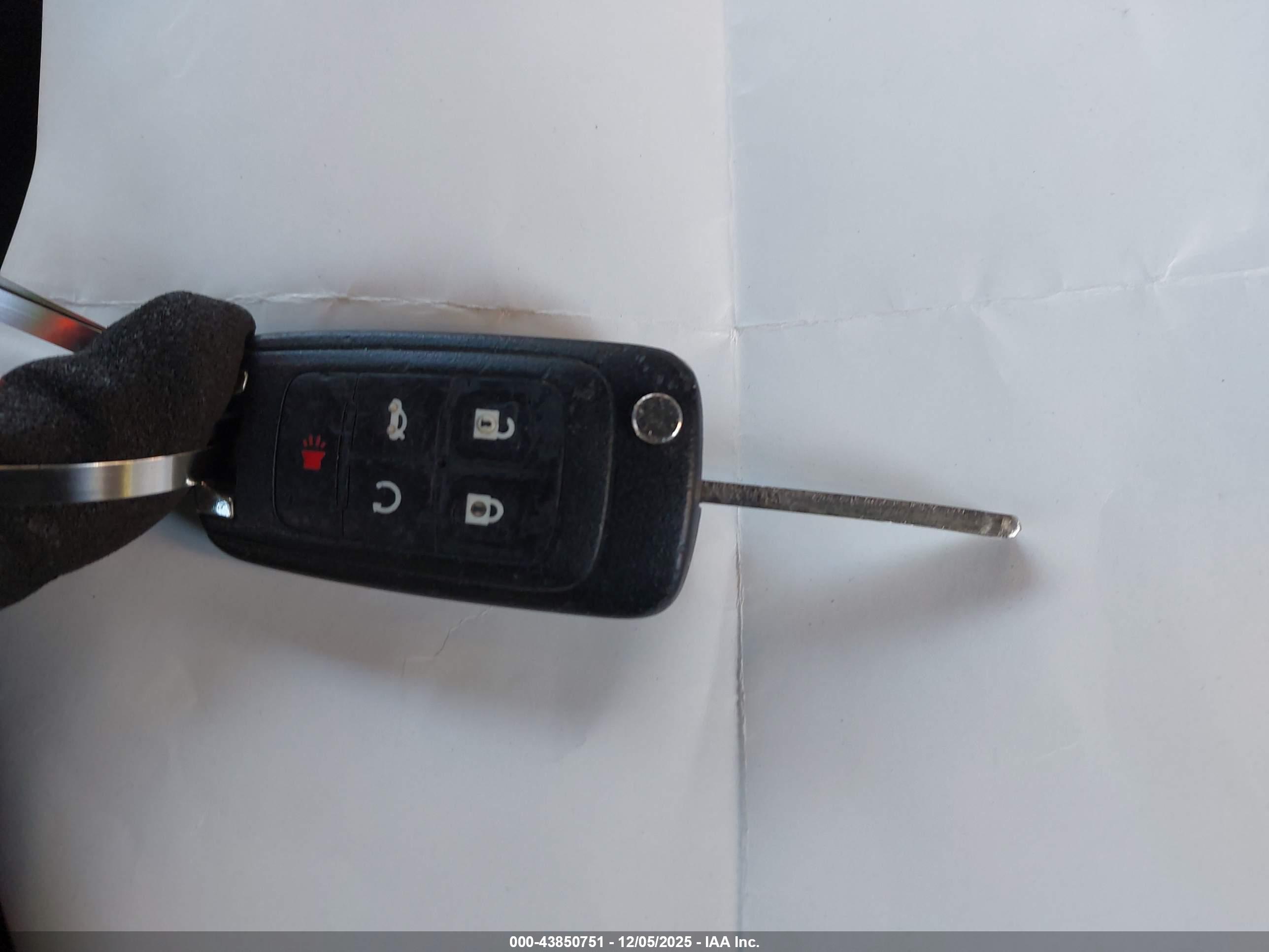 CHEVROLET EQUINOX image 11