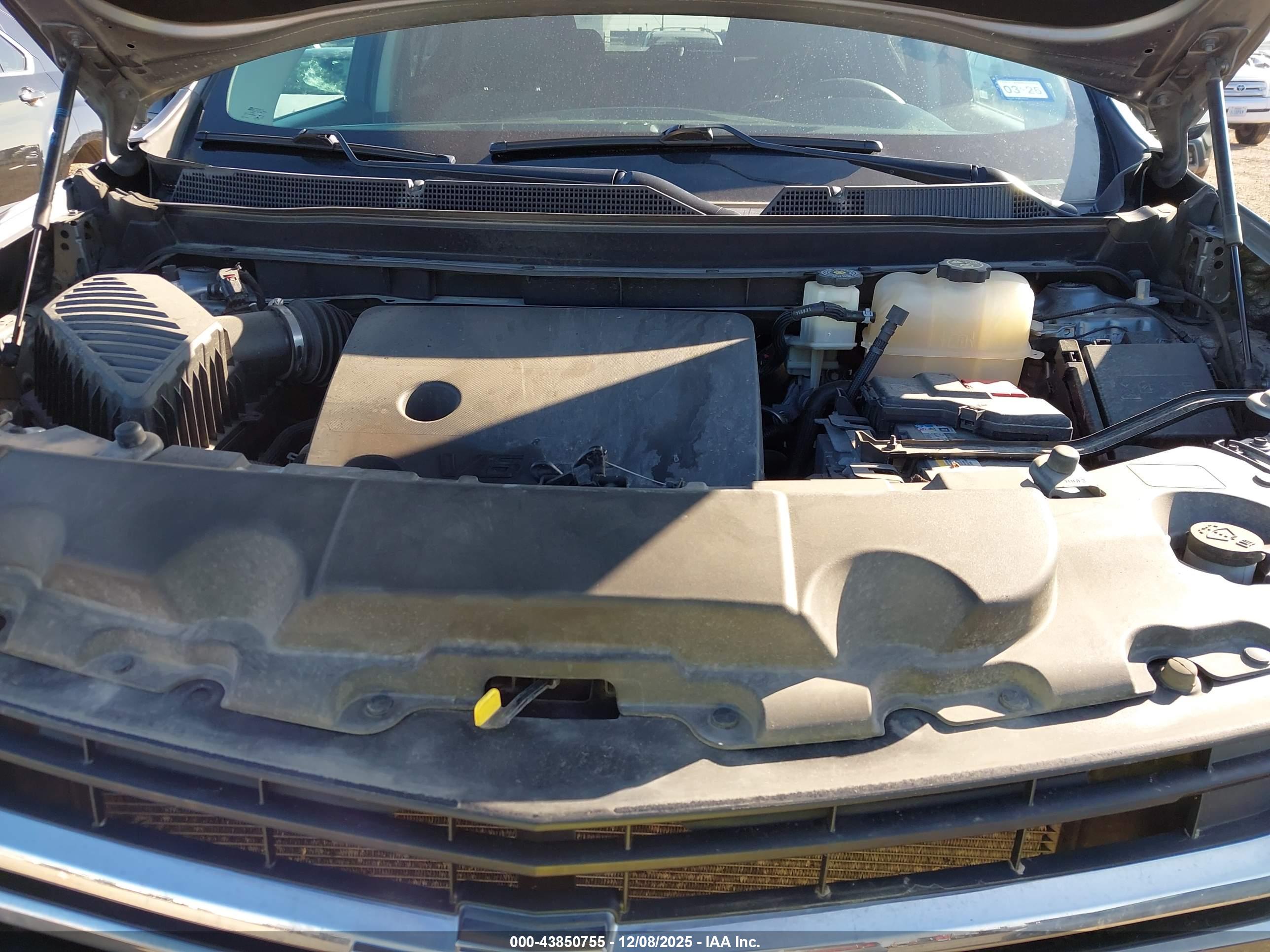CHEVROLET TRAVERSE image 10