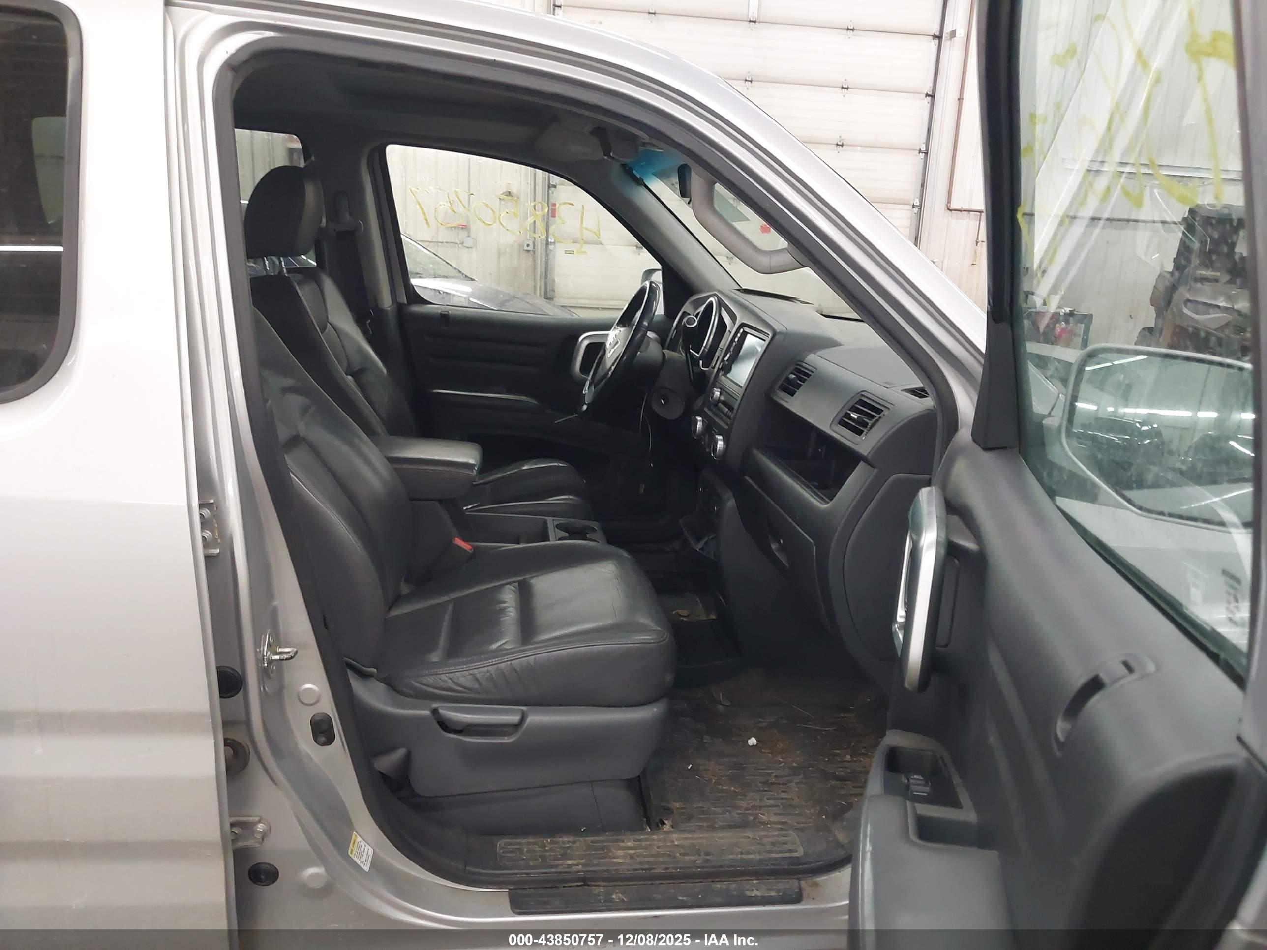 HONDA RIDGELINE image 5