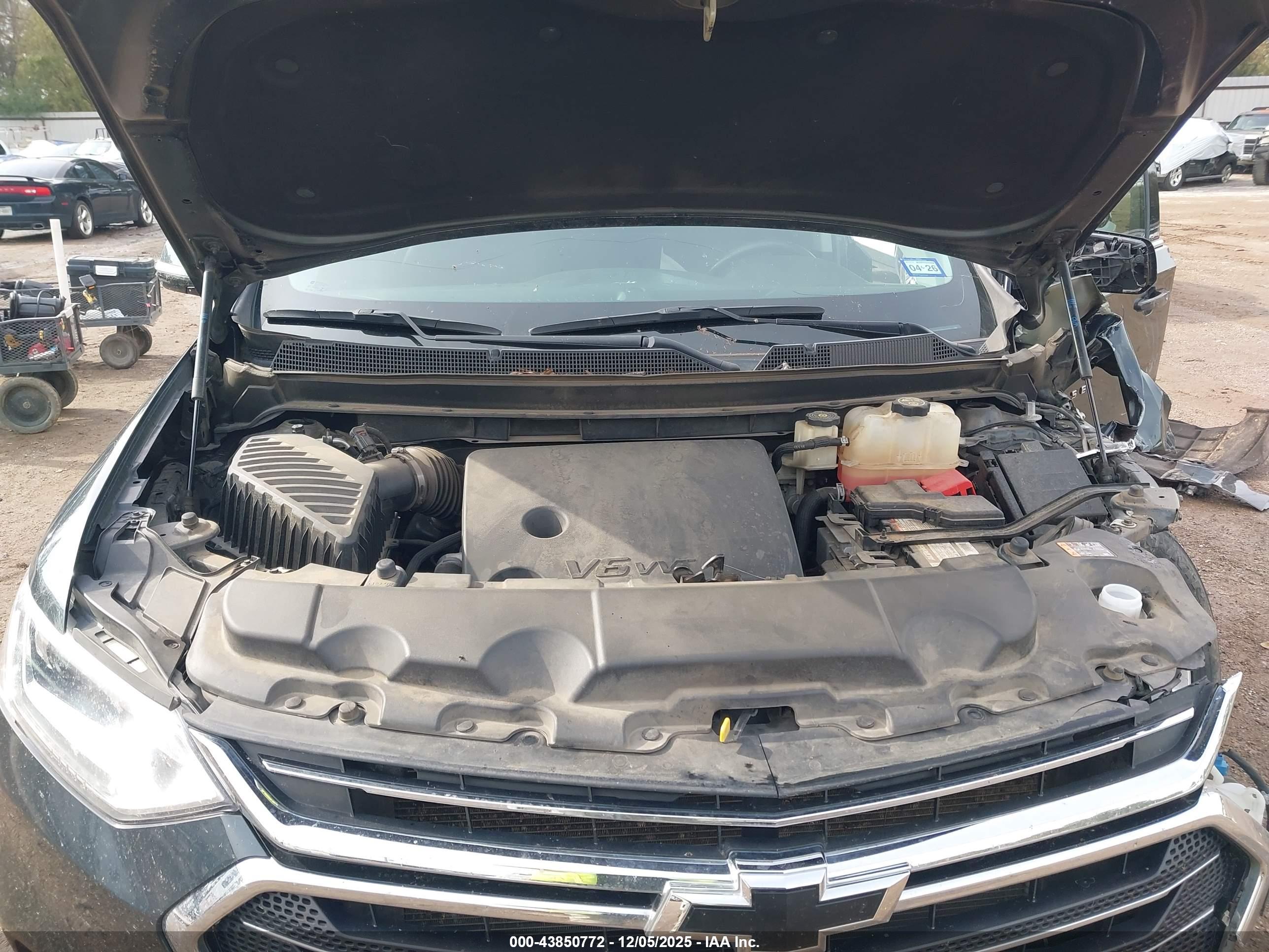 CHEVROLET TRAVERSE image 10