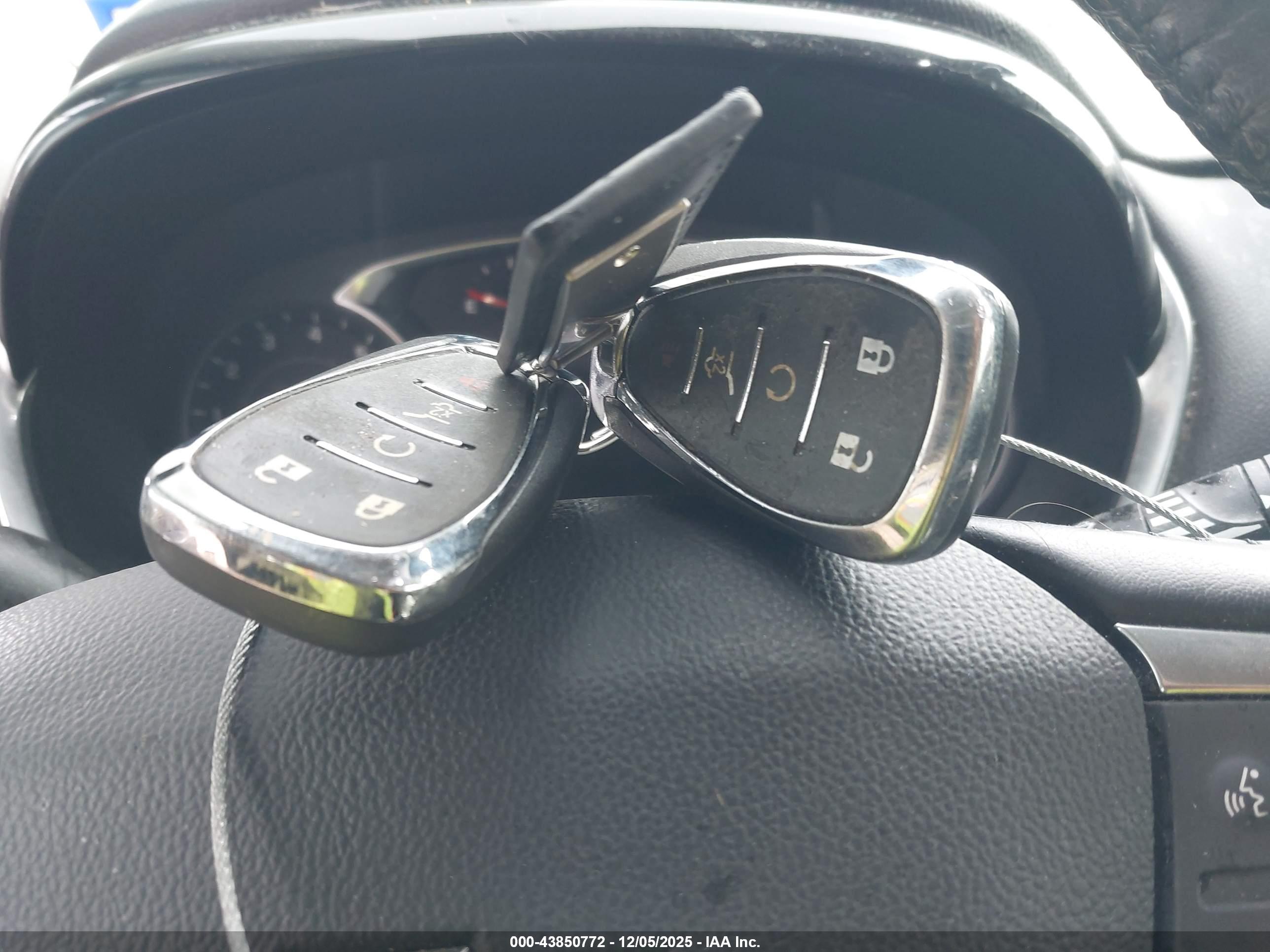 CHEVROLET TRAVERSE image 11
