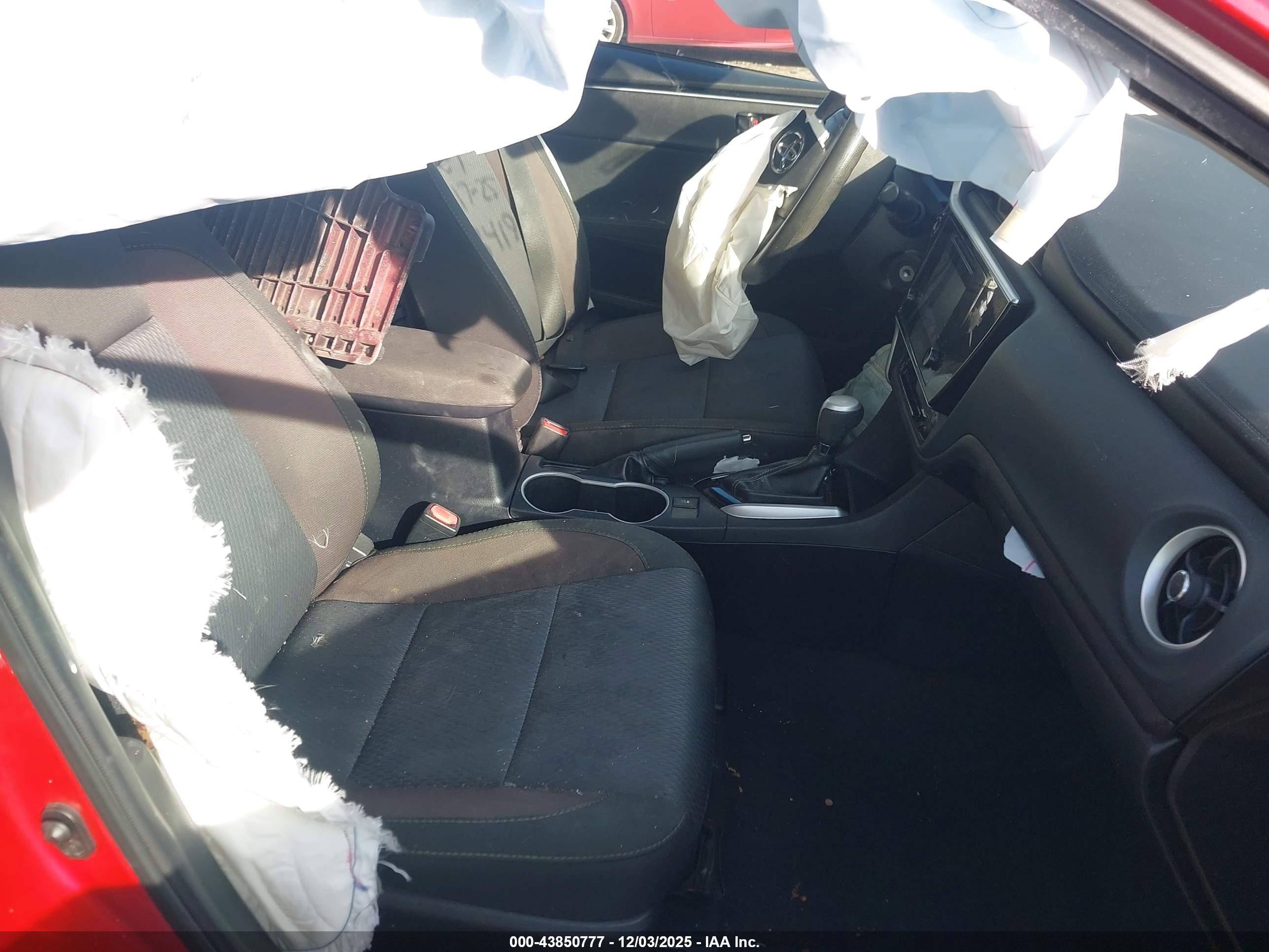 TOYOTA COROLLA image 5
