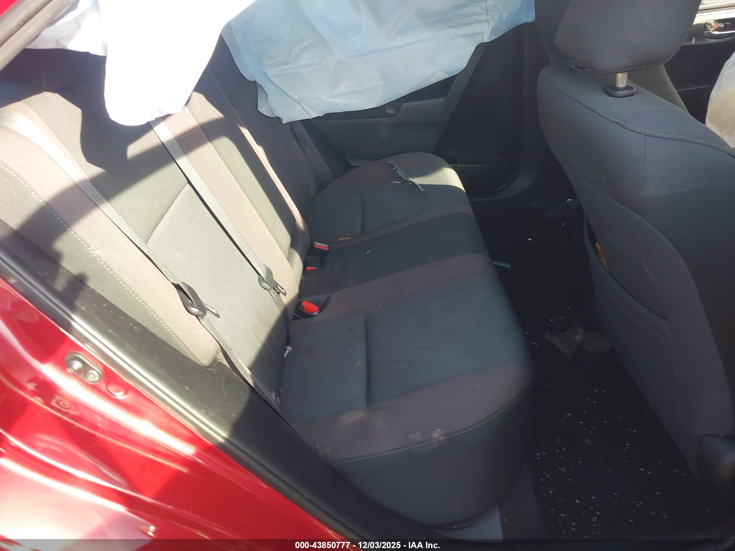 TOYOTA COROLLA image 8