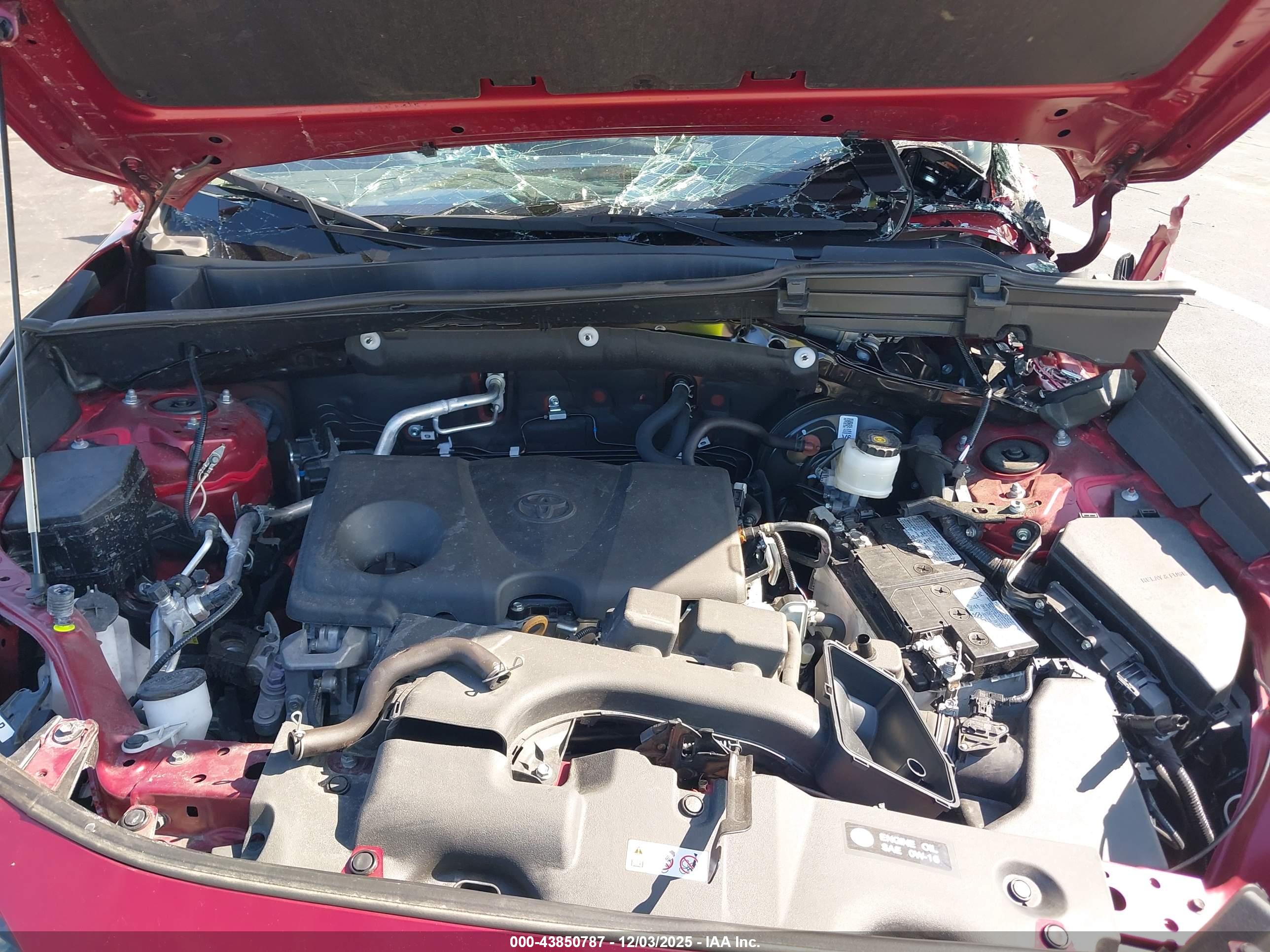 TOYOTA RAV4 image 10