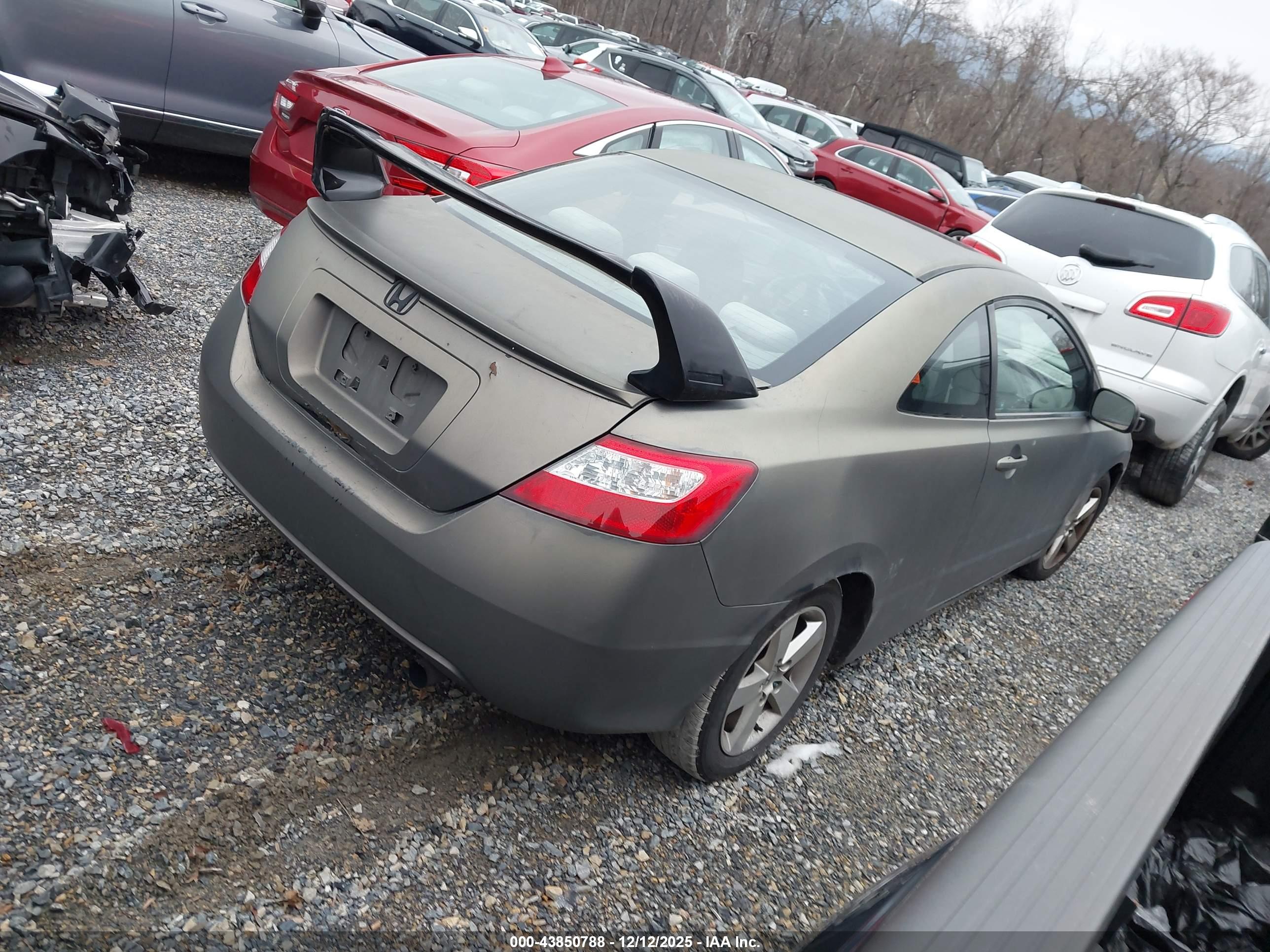 HONDA CIVIC image 4
