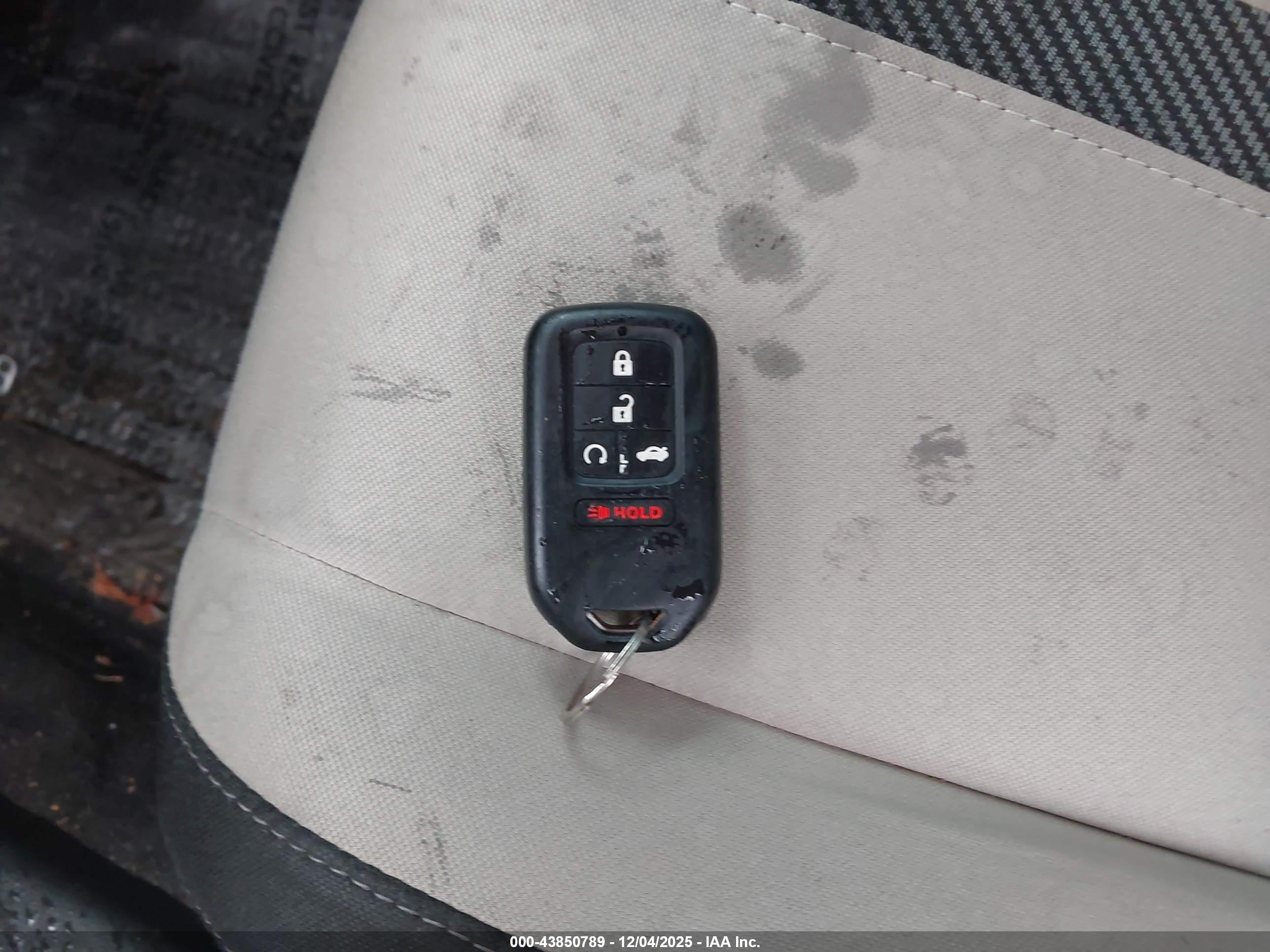 HONDA CIVIC image 11