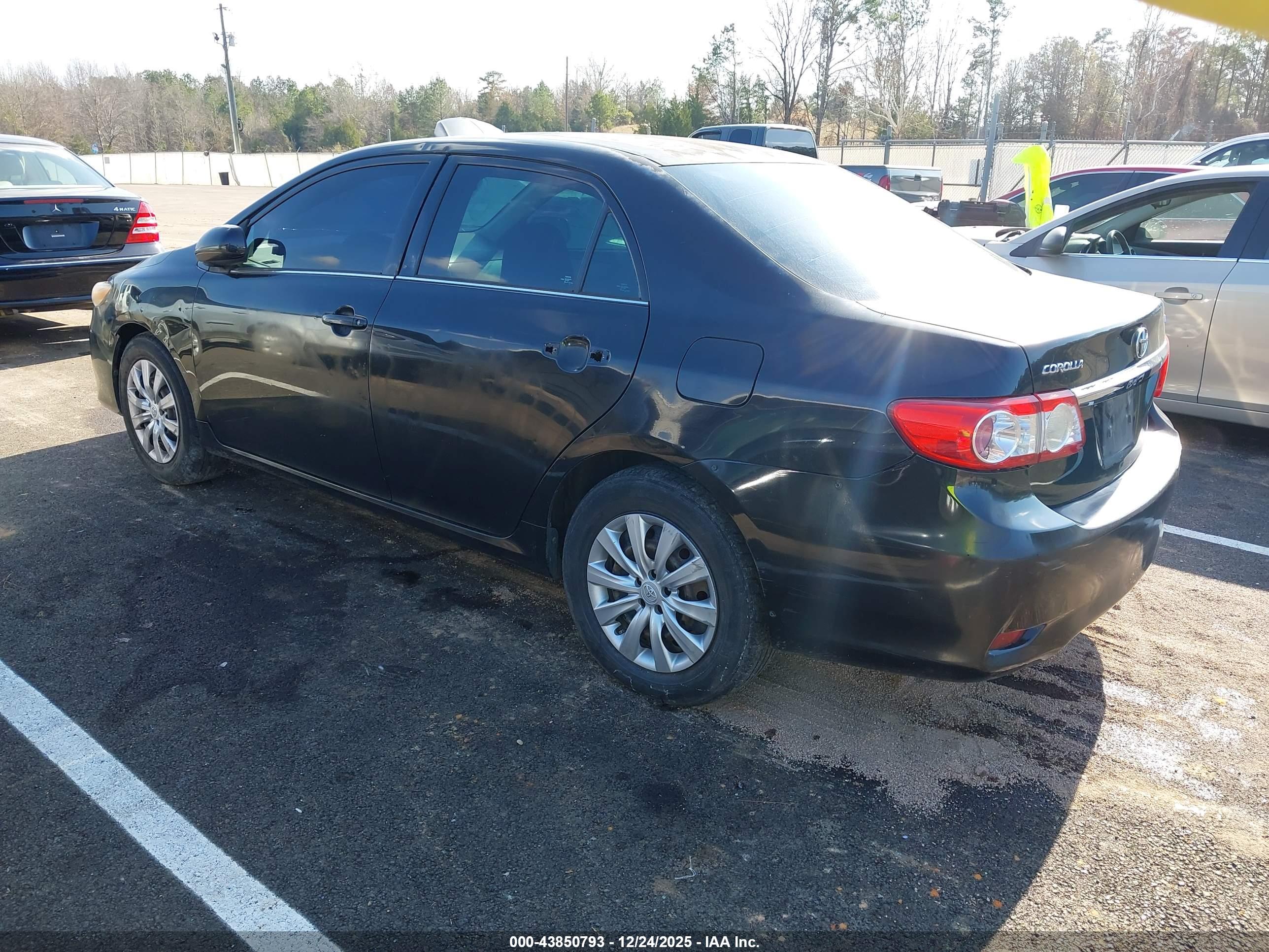 TOYOTA COROLLA image 3