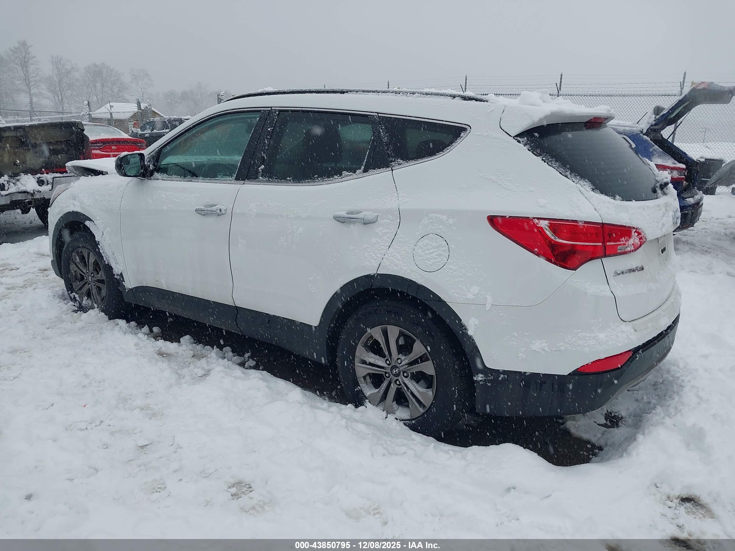 HYUNDAI SANTA image 3