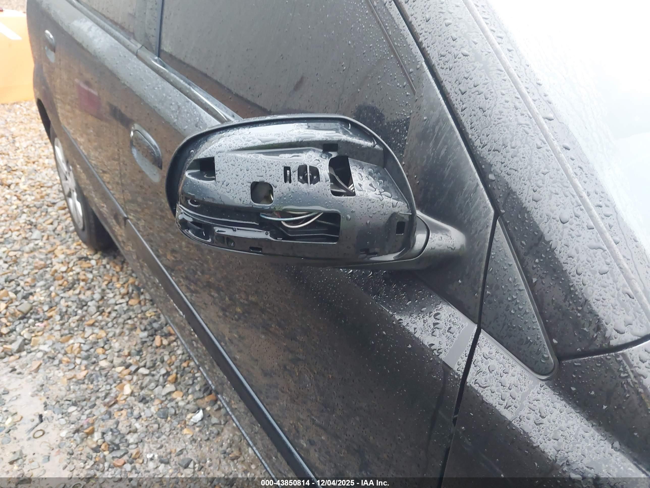 KIA RIO5 image 6