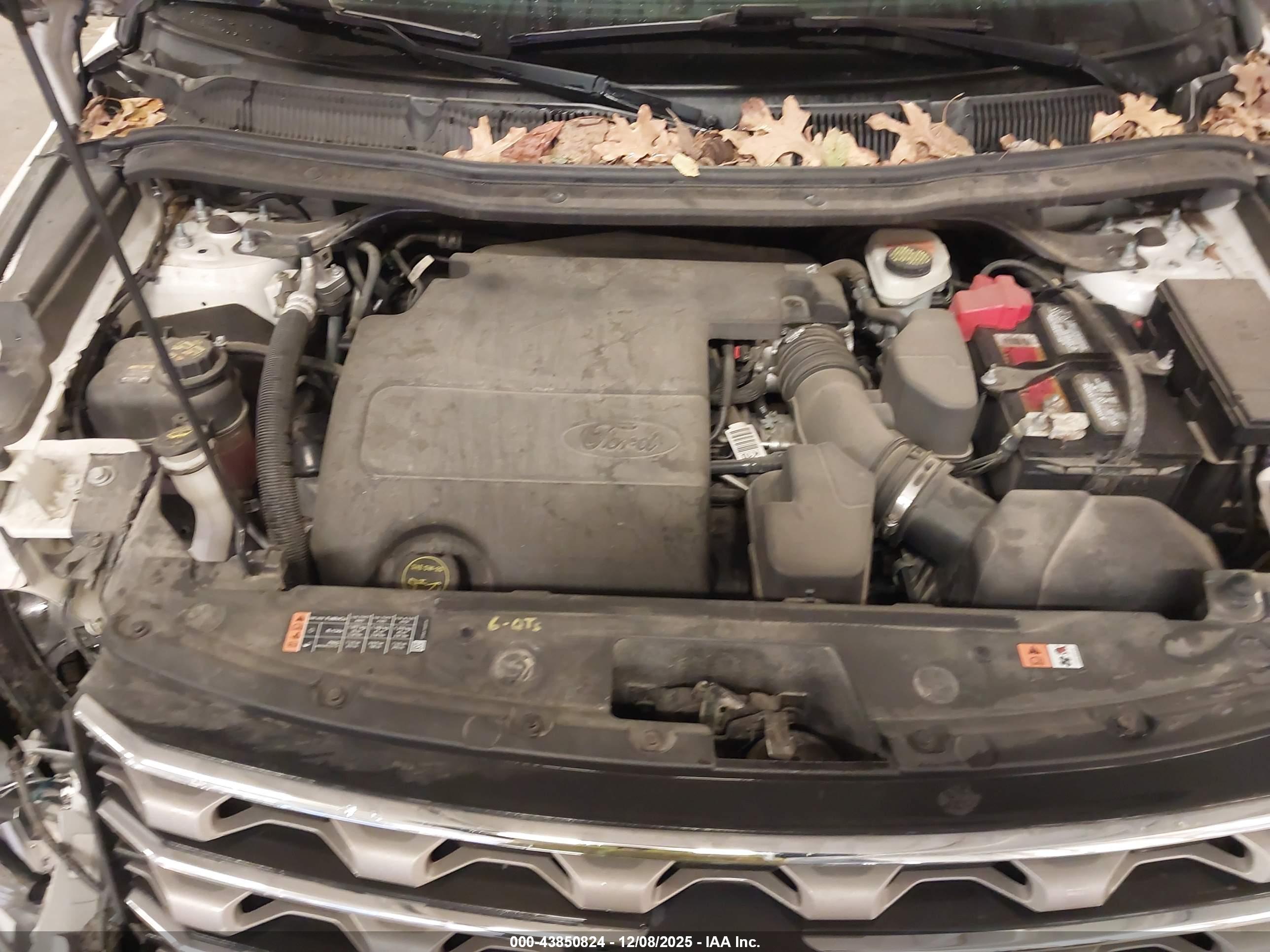 FORD EXPLORER image 10