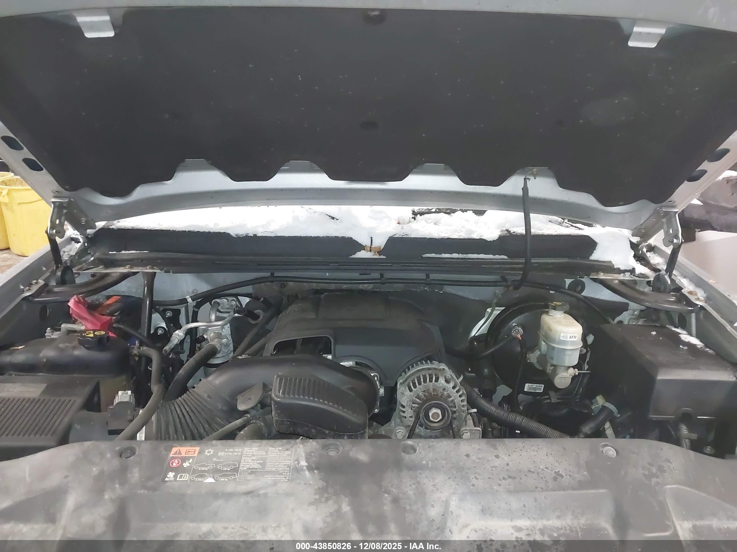 CHEVROLET SILVERADO image 10