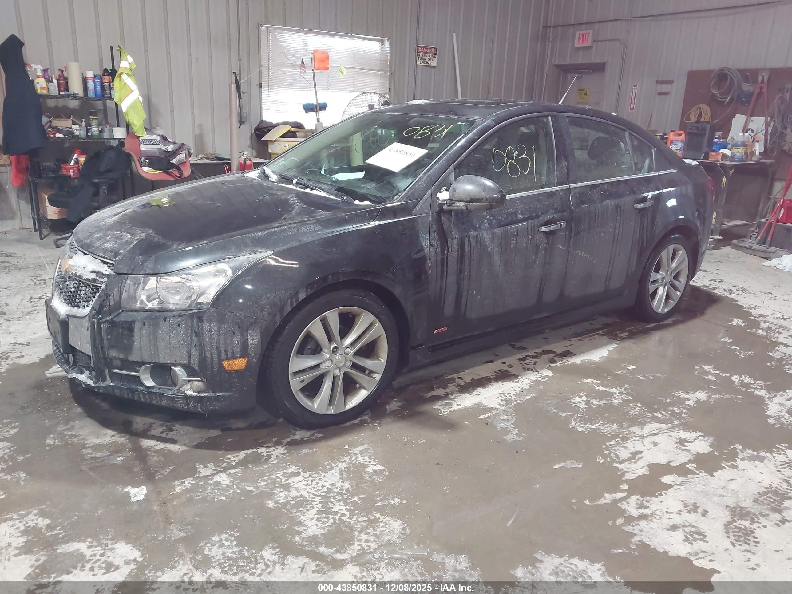 CHEVROLET CRUZE image 2
