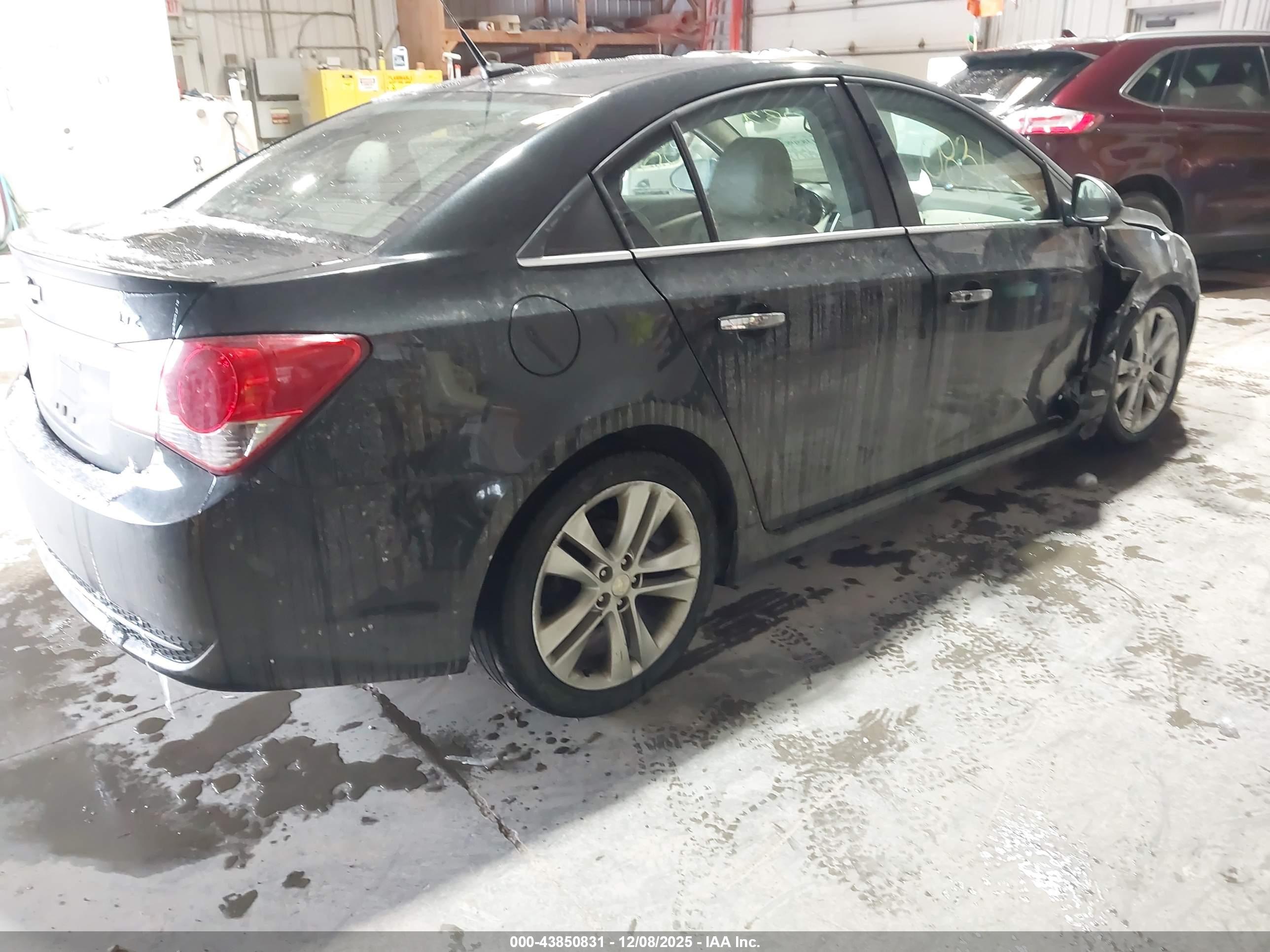 CHEVROLET CRUZE image 4
