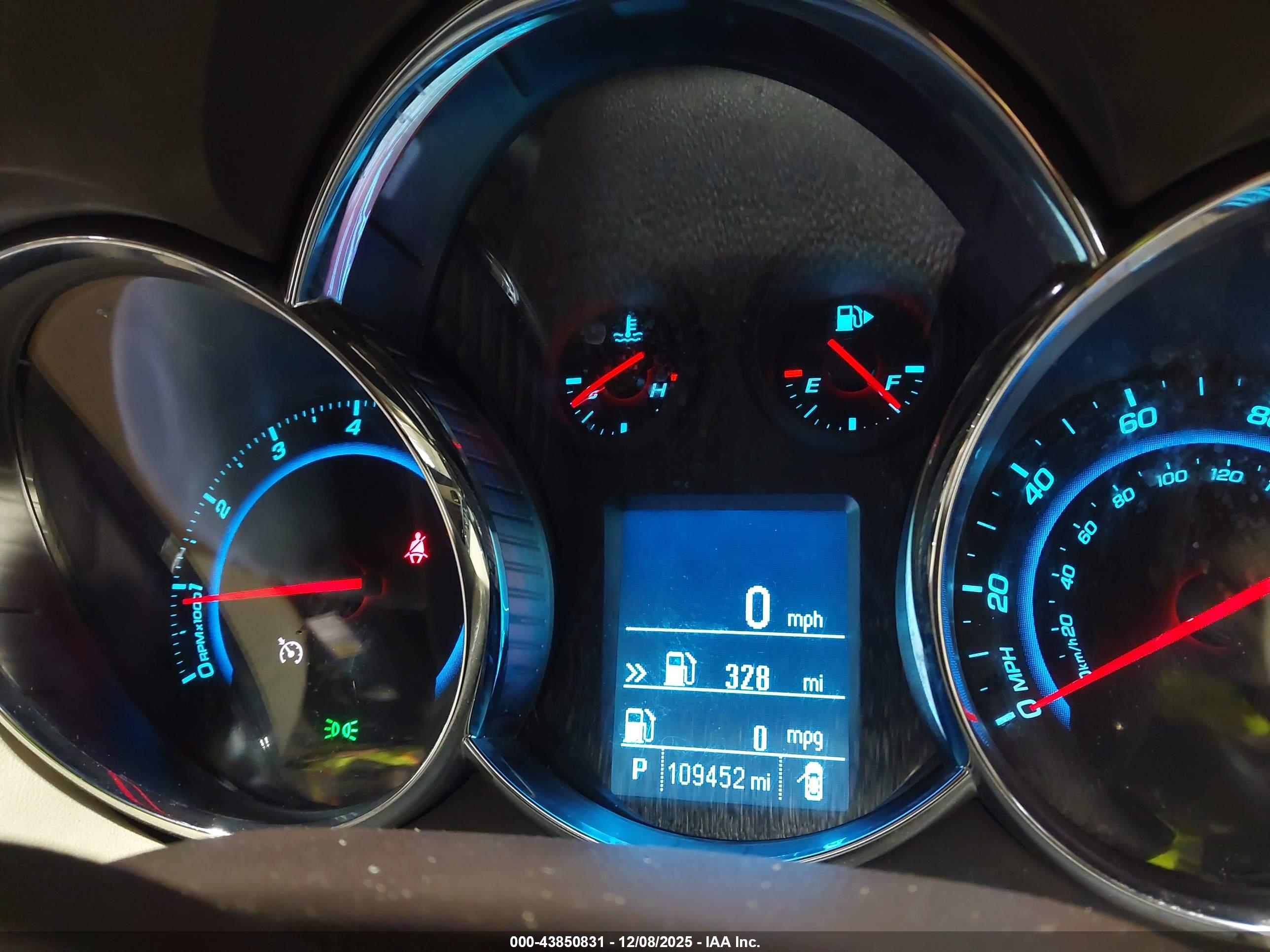 CHEVROLET CRUZE image 7