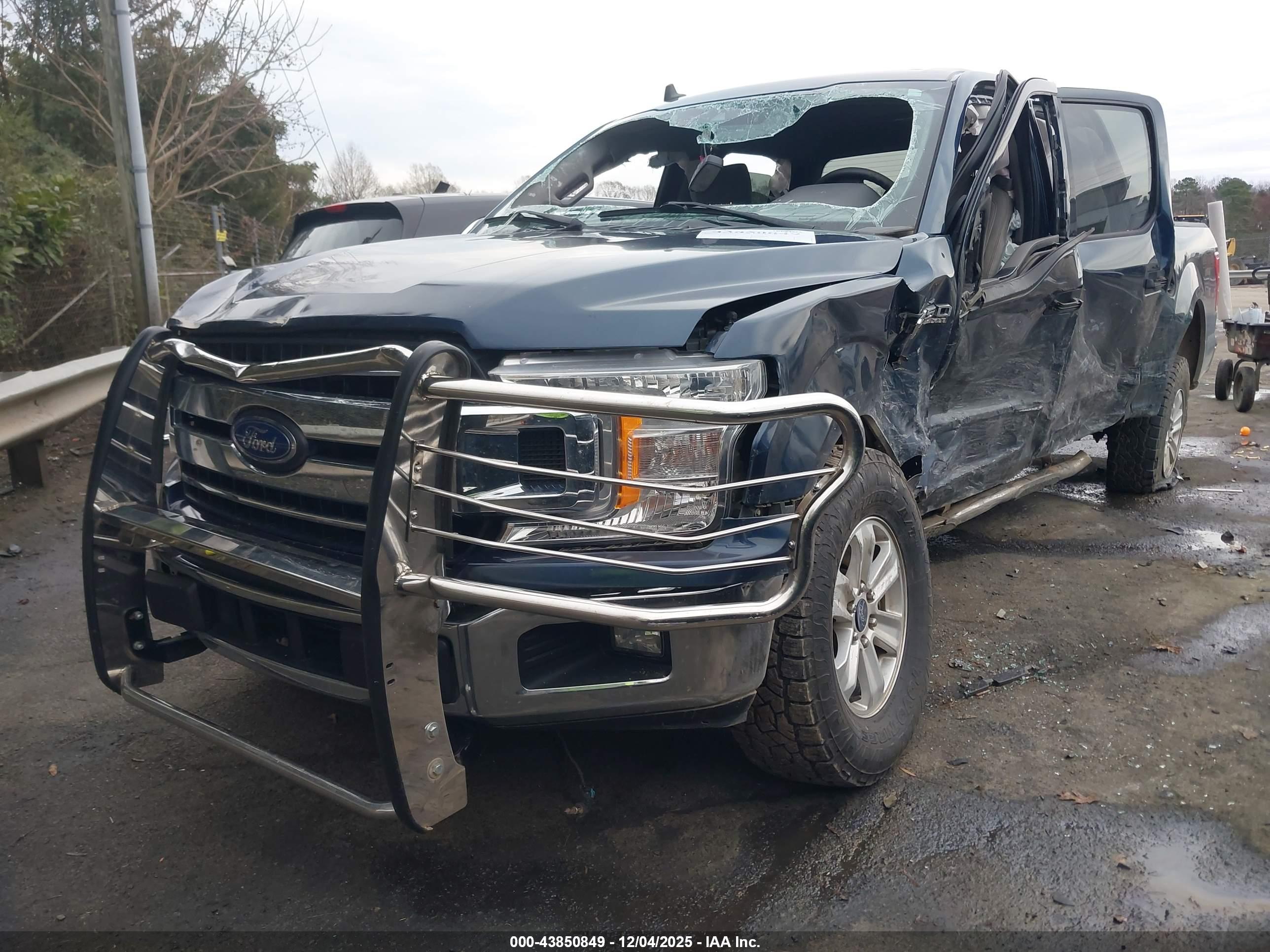 FORD F-150 image 2