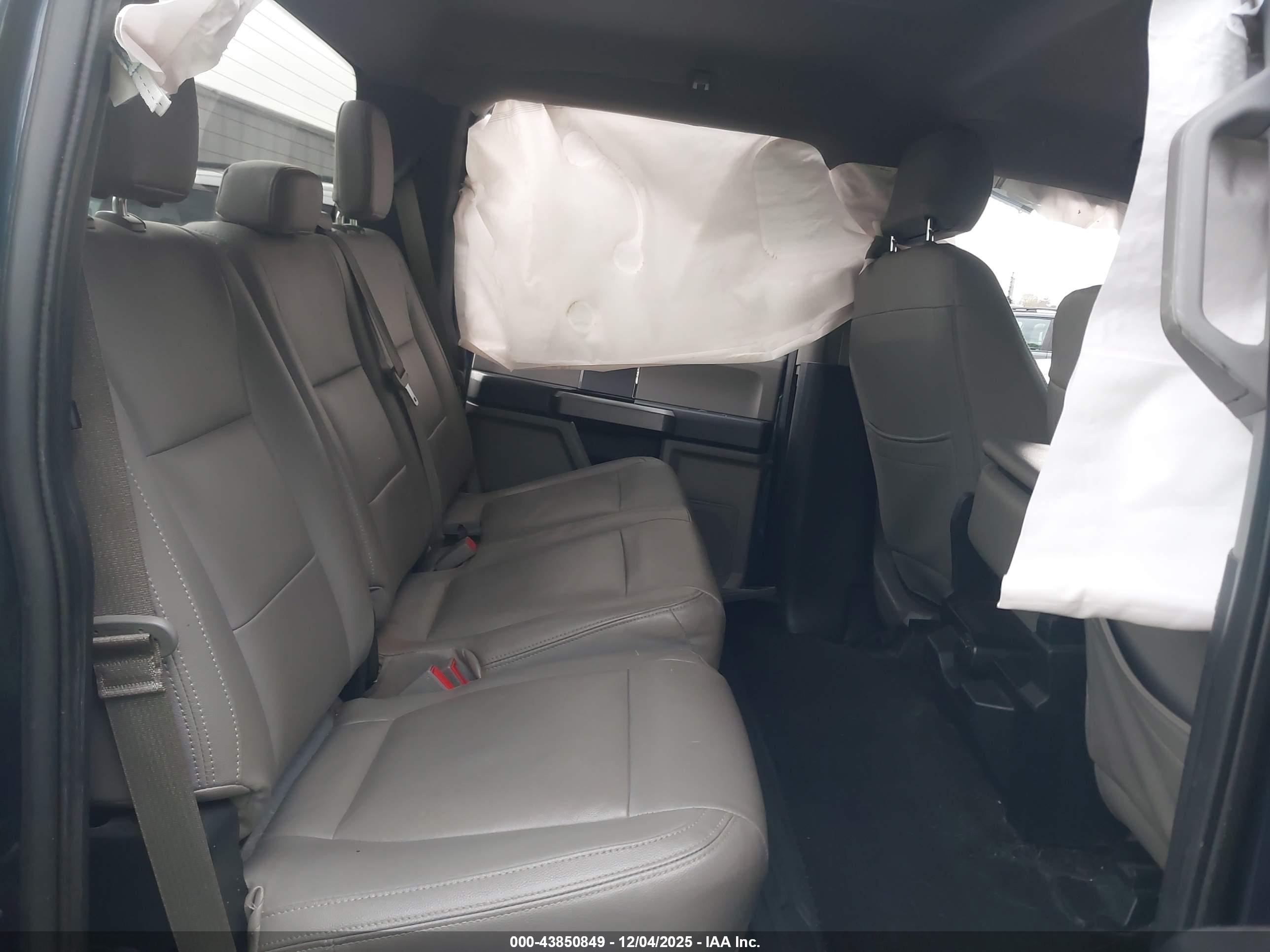 FORD F-150 image 8