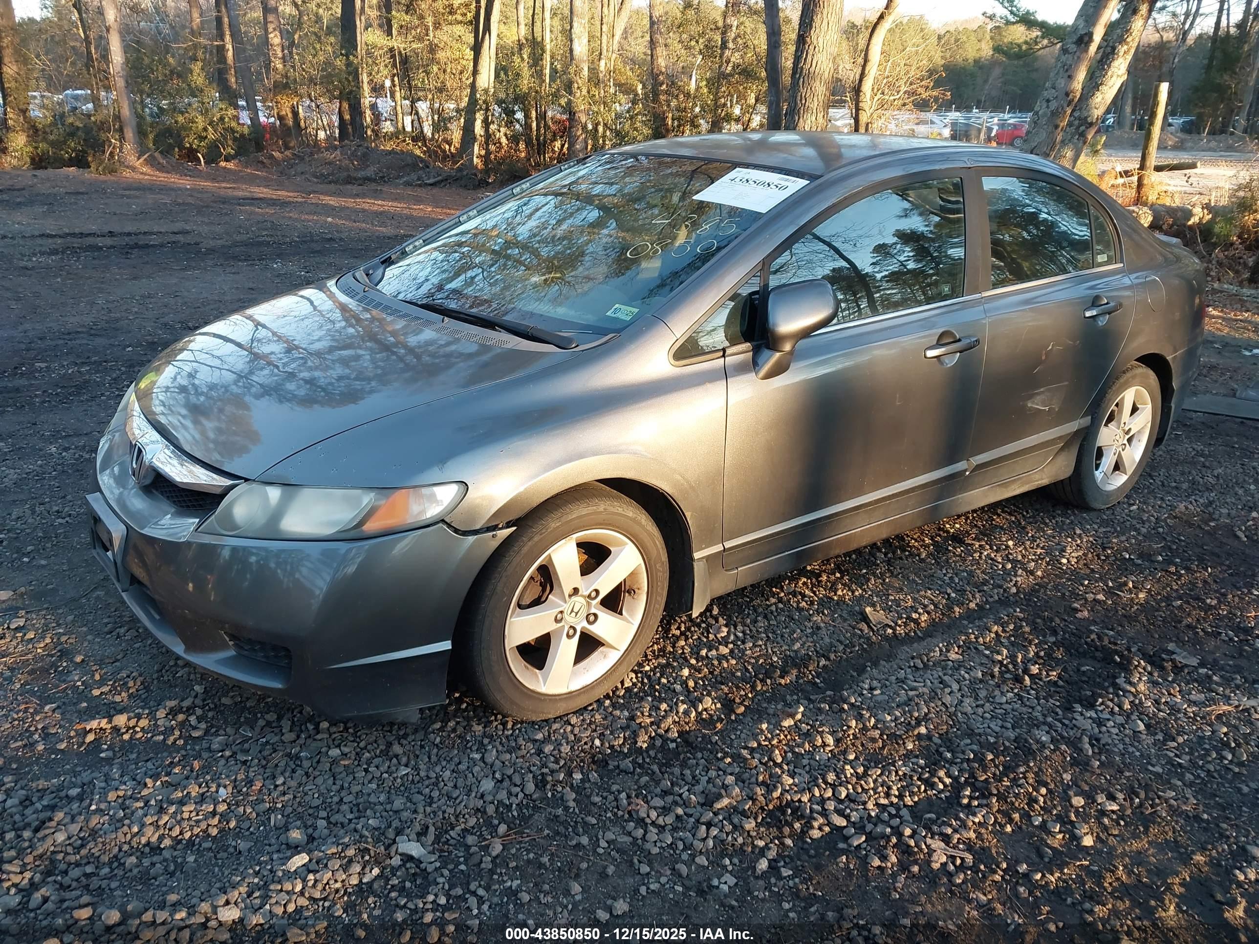 HONDA CIVIC image 2