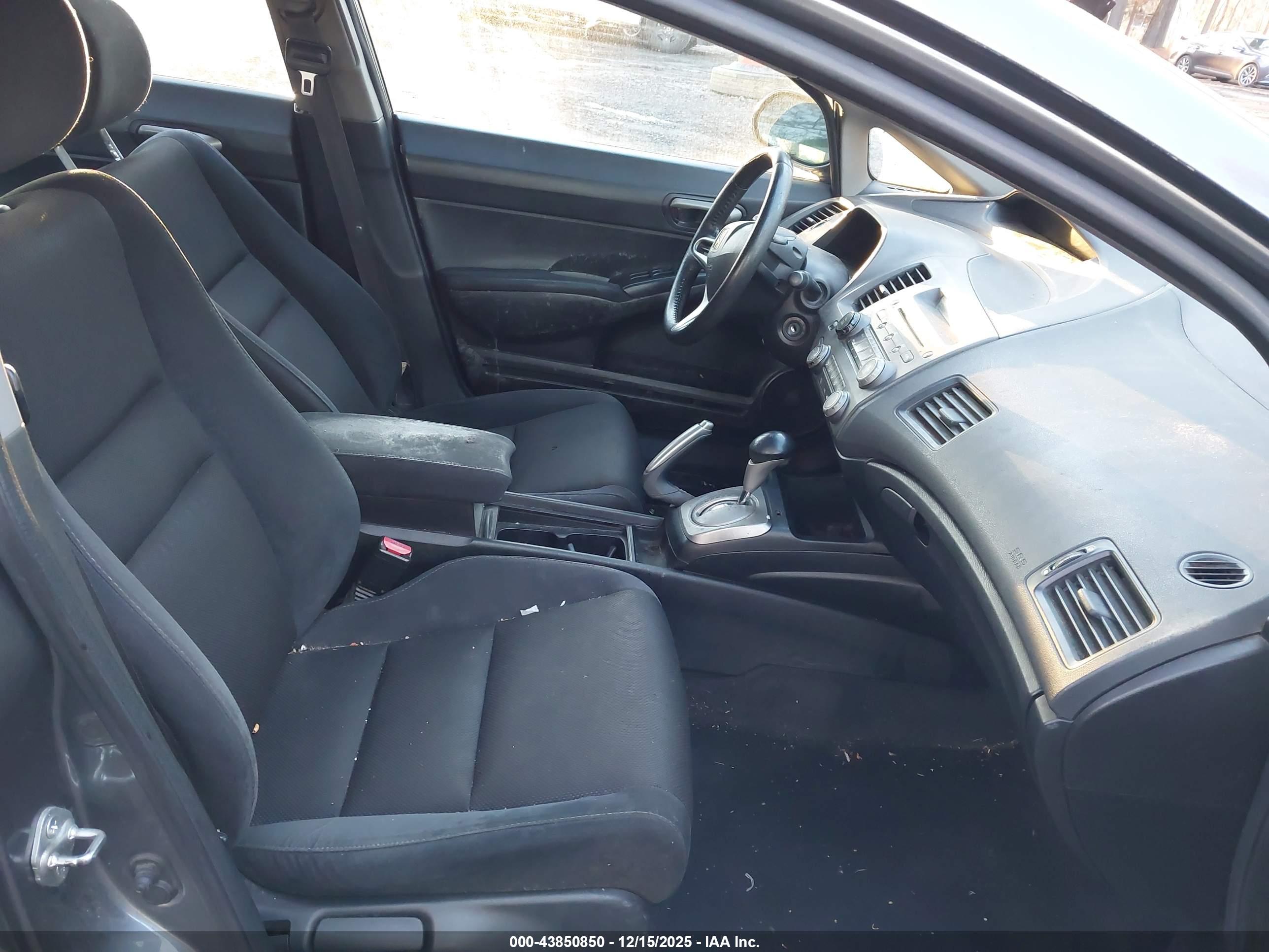 HONDA CIVIC image 5