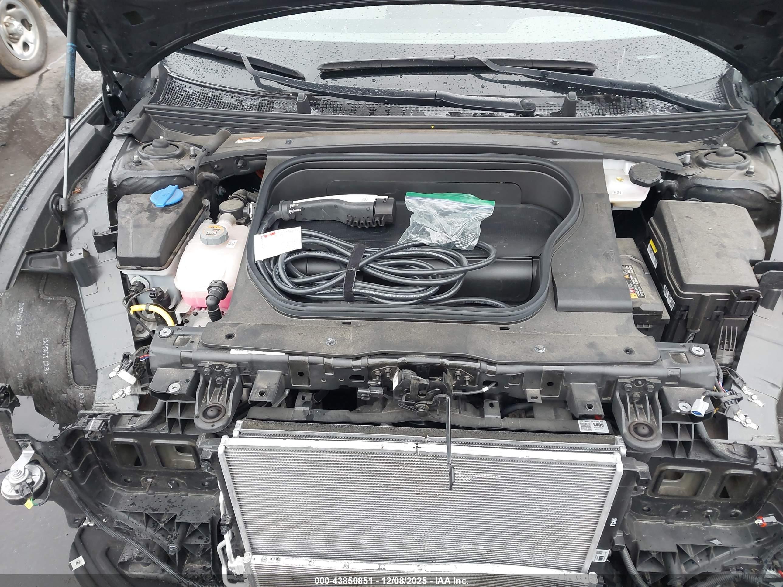 HYUNDAI IONIQ image 10