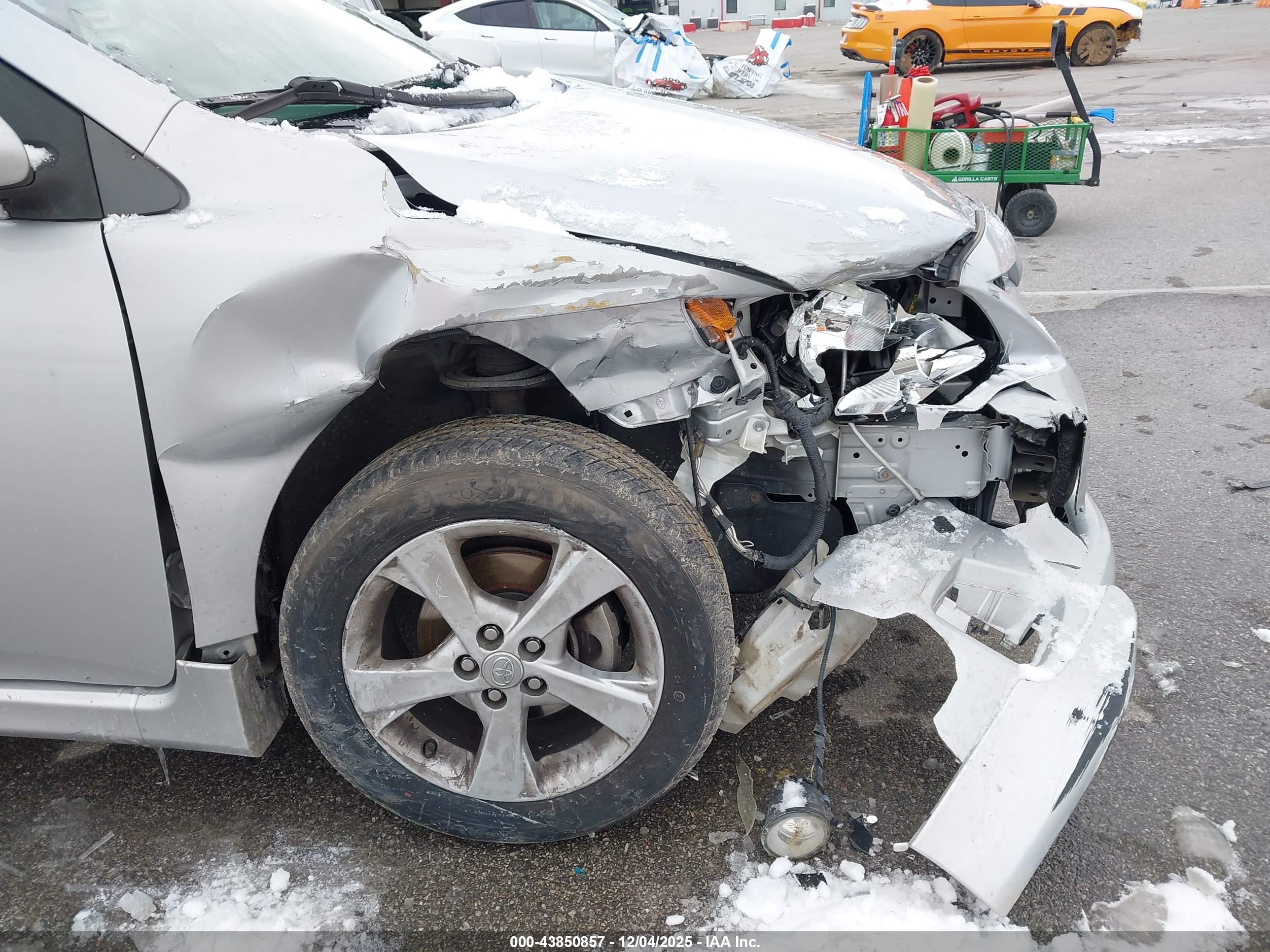 TOYOTA COROLLA image 6