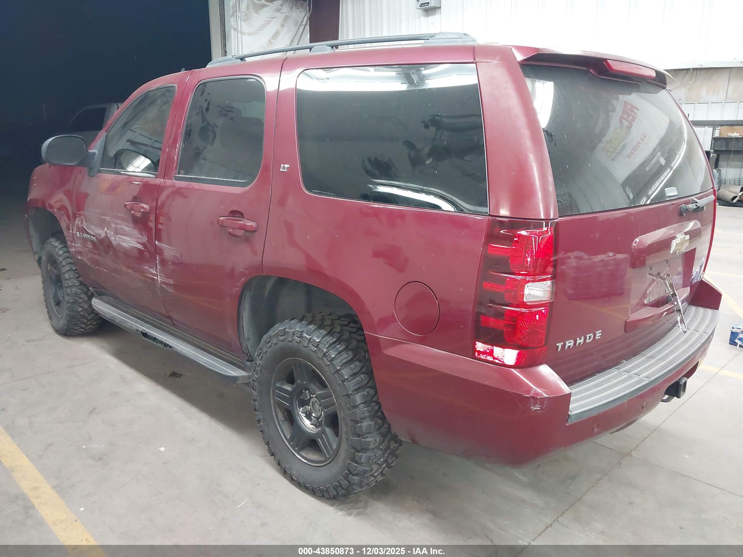 CHEVROLET TAHOE image 3