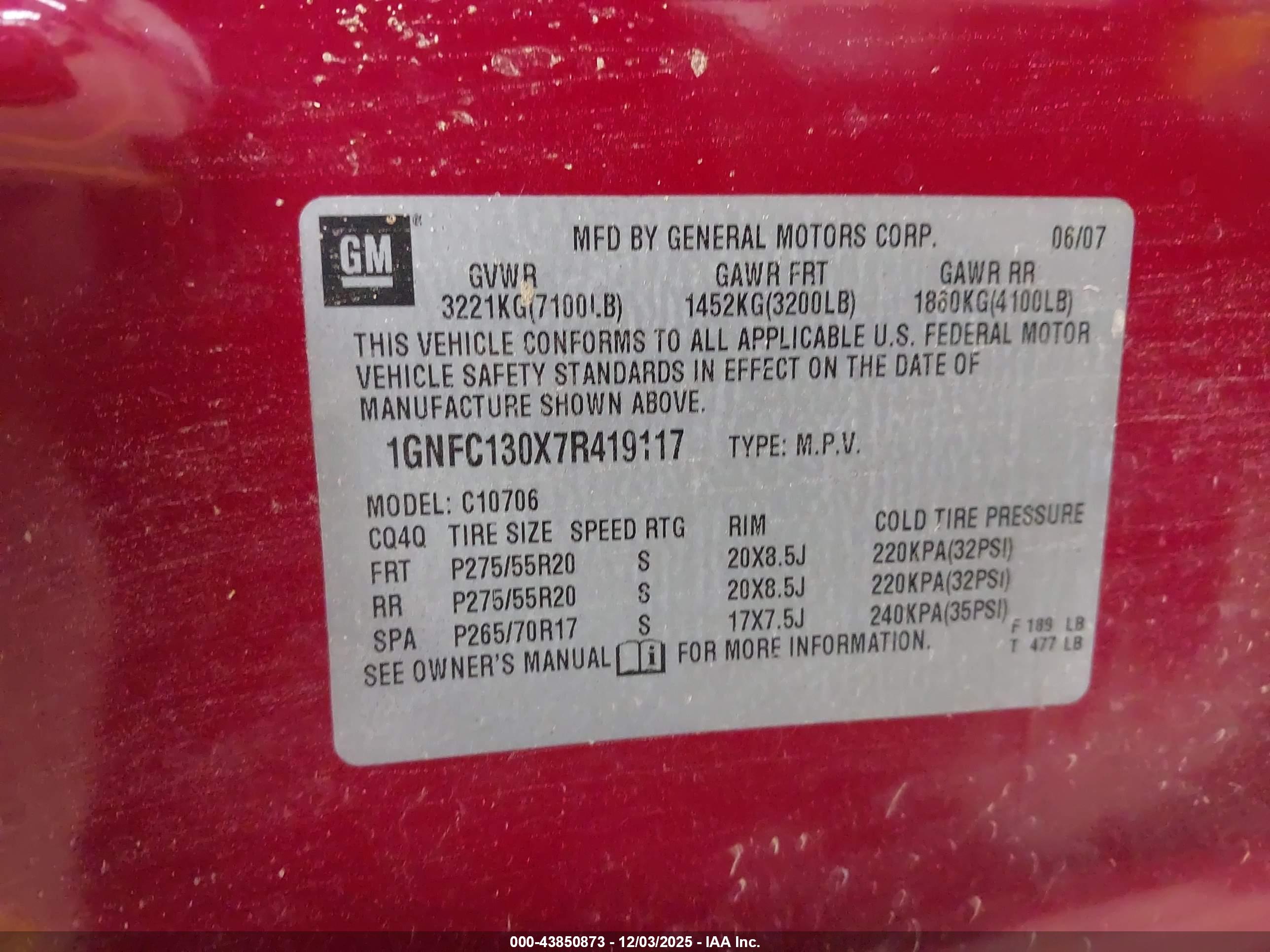 CHEVROLET TAHOE image 9