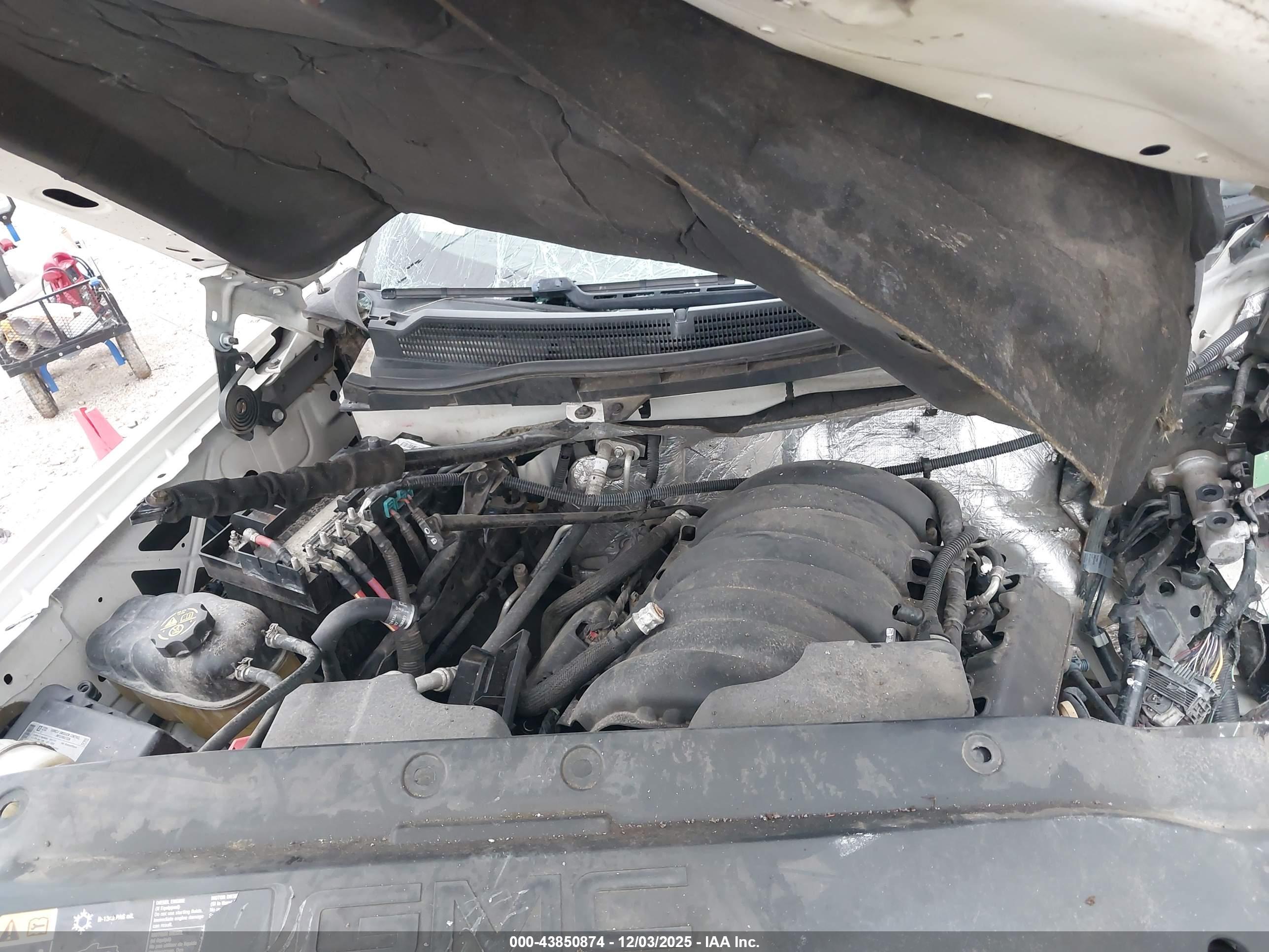 GMC SIERRA image 10