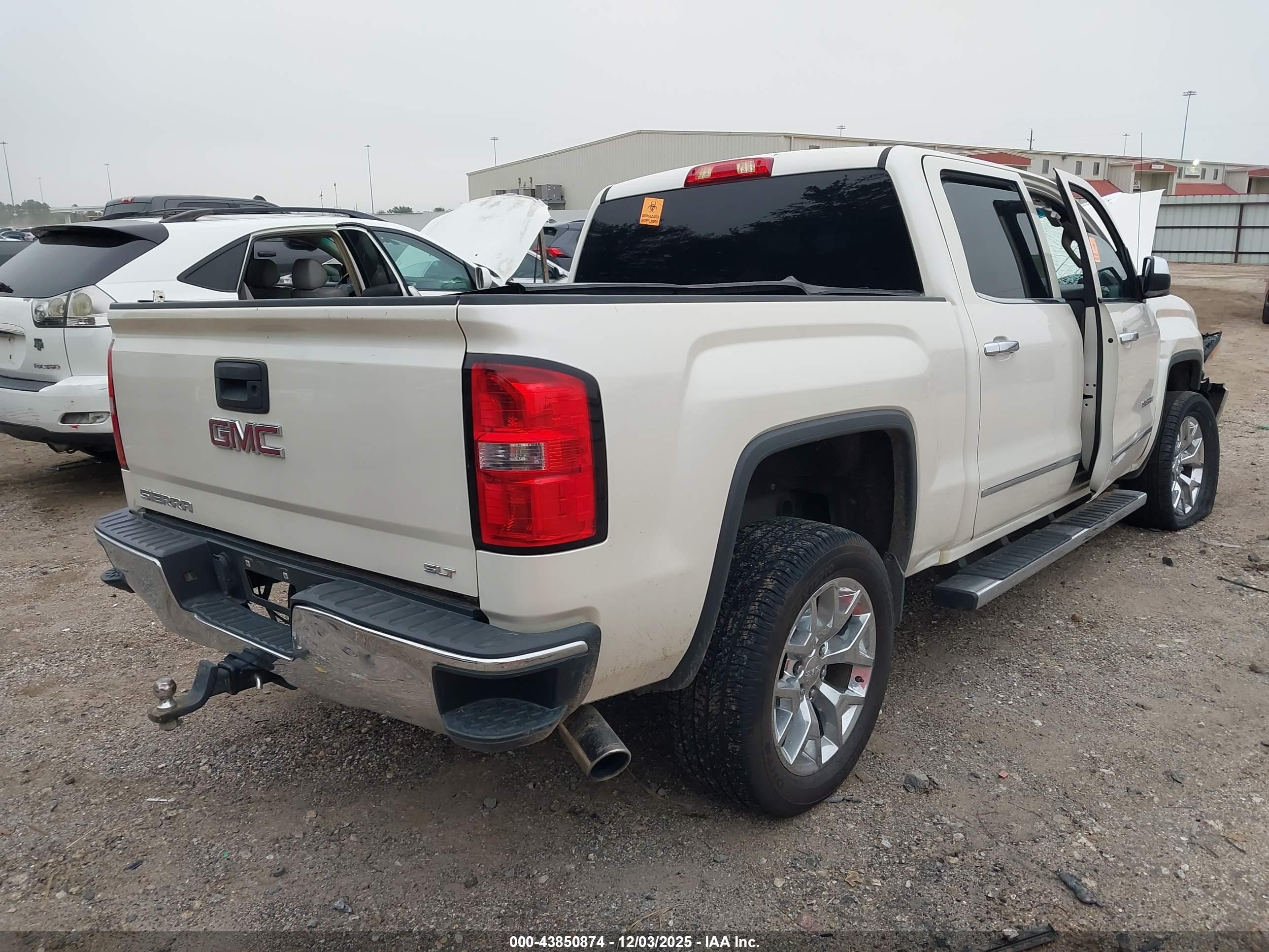 GMC SIERRA image 4