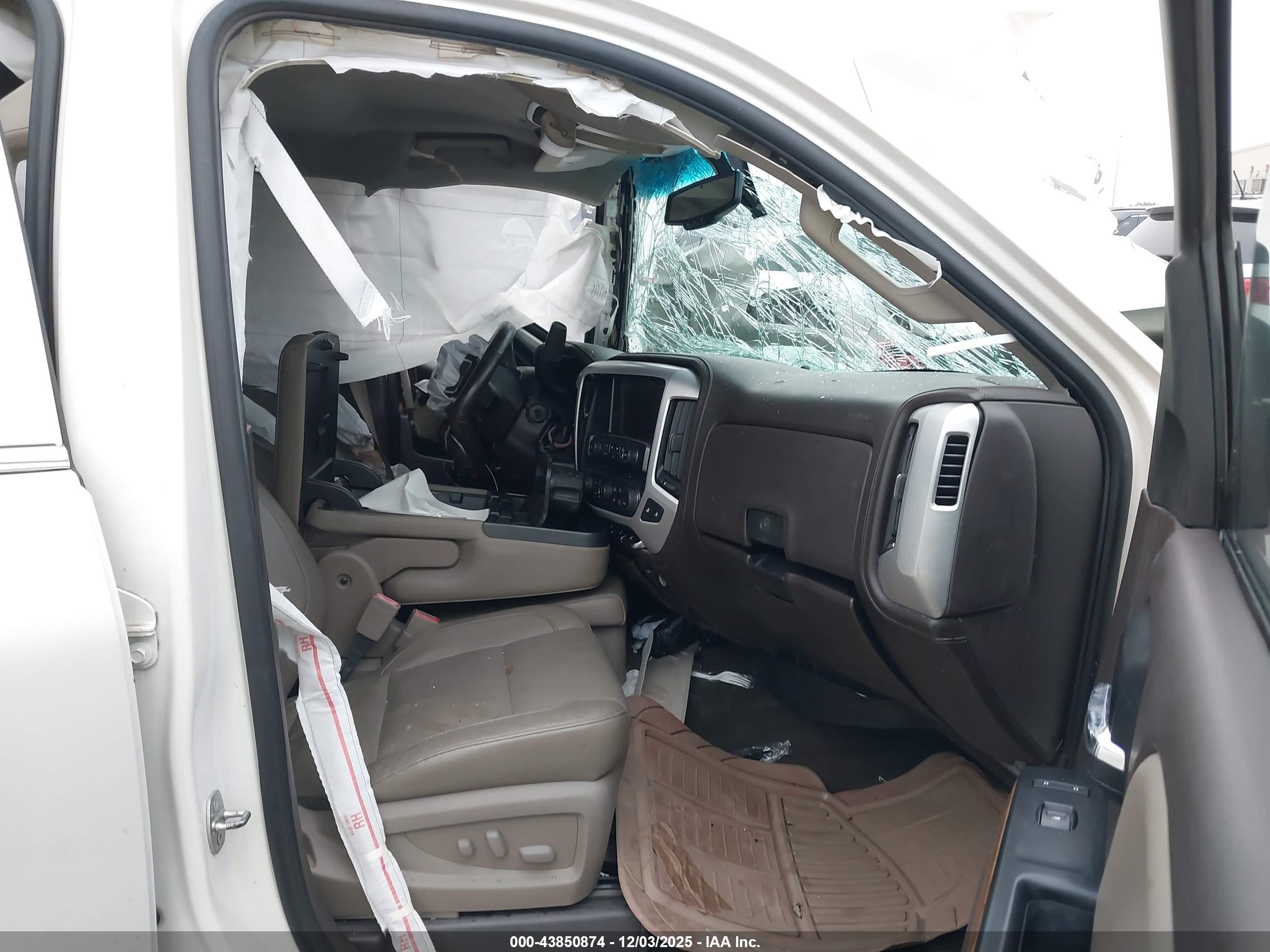GMC SIERRA image 5
