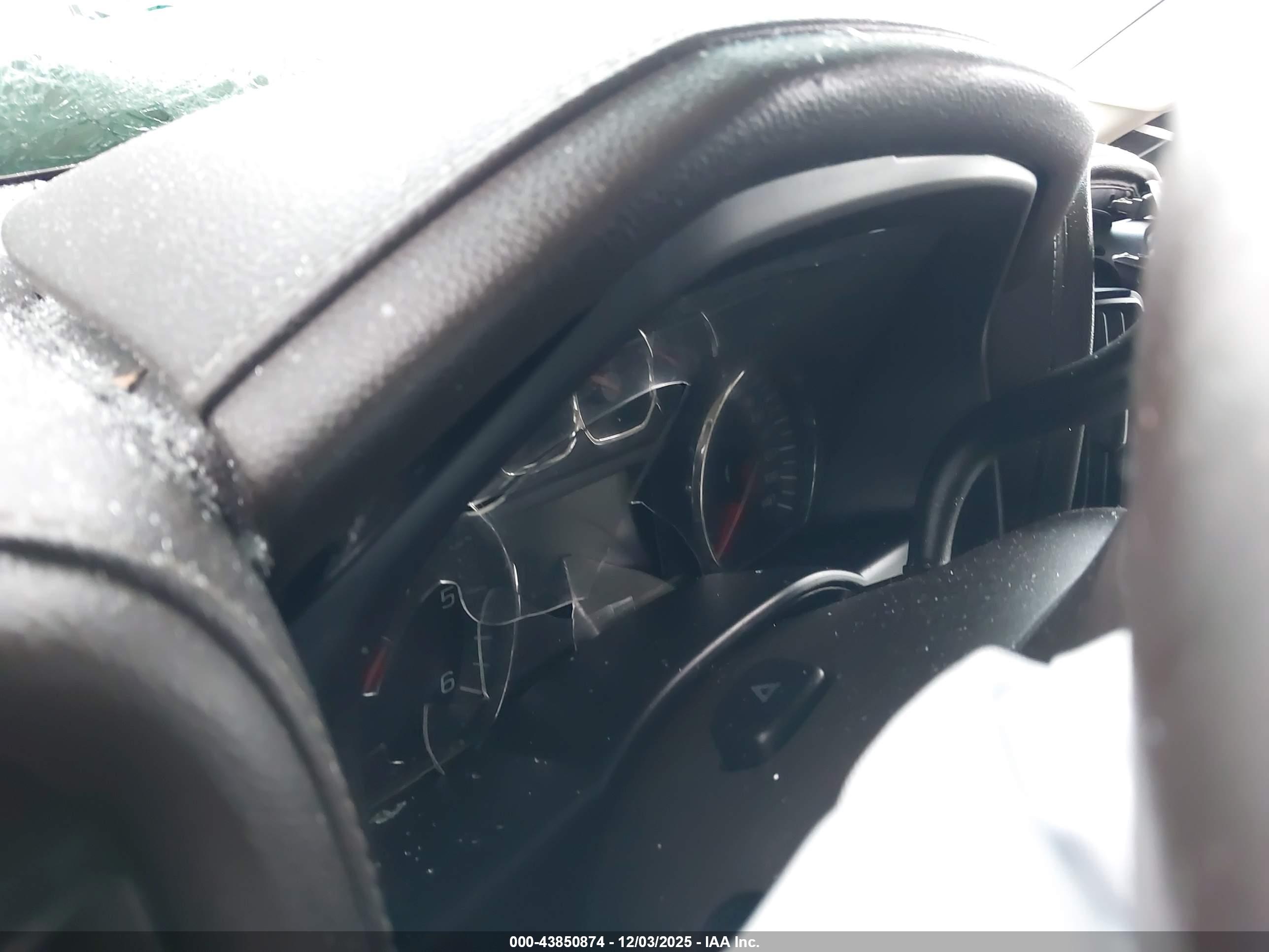 GMC SIERRA image 7