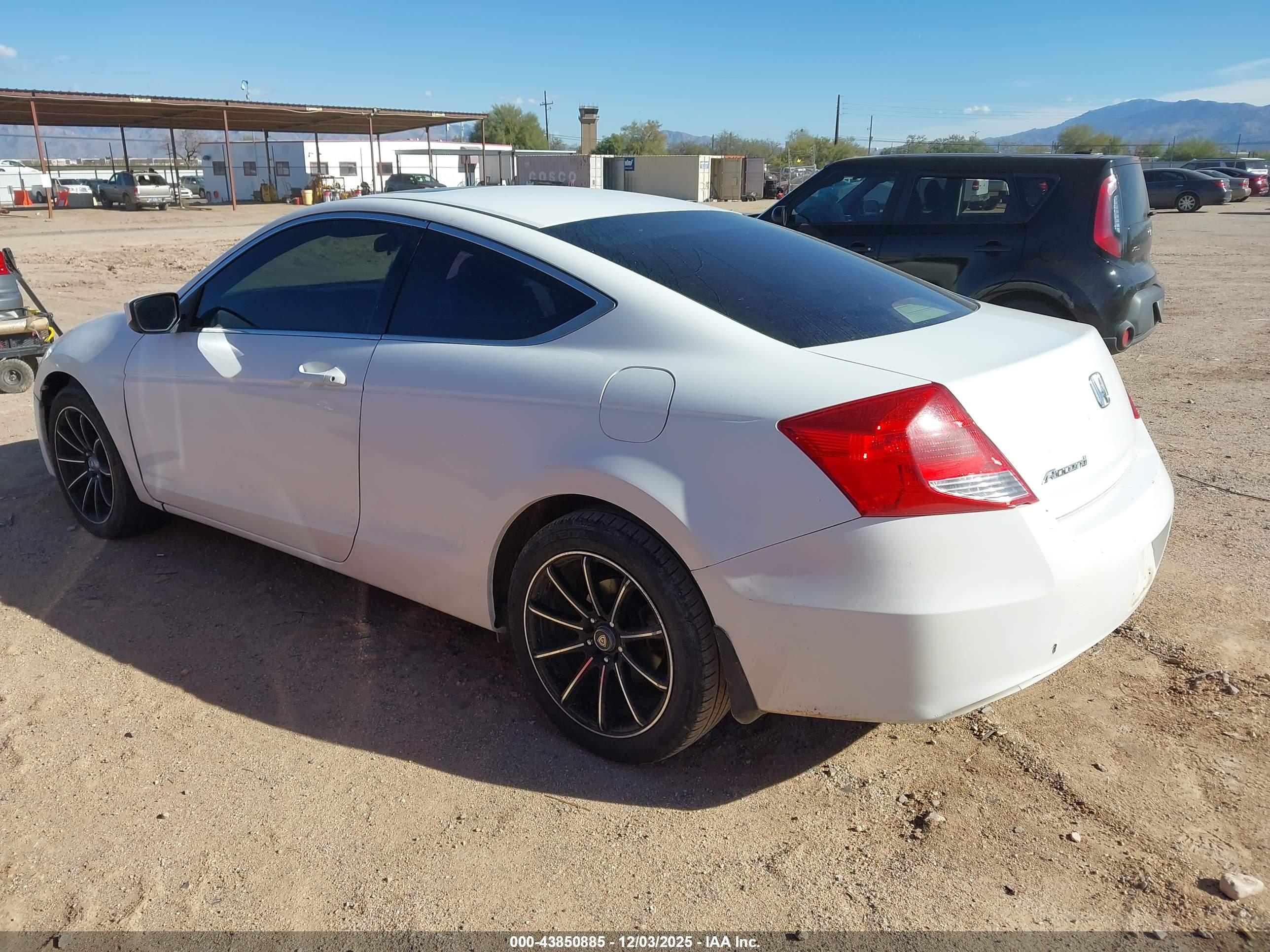 HONDA ACCORD image 3