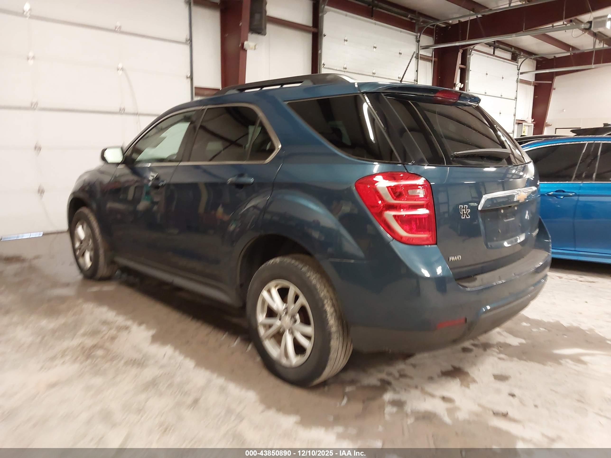 CHEVROLET EQUINOX image 3