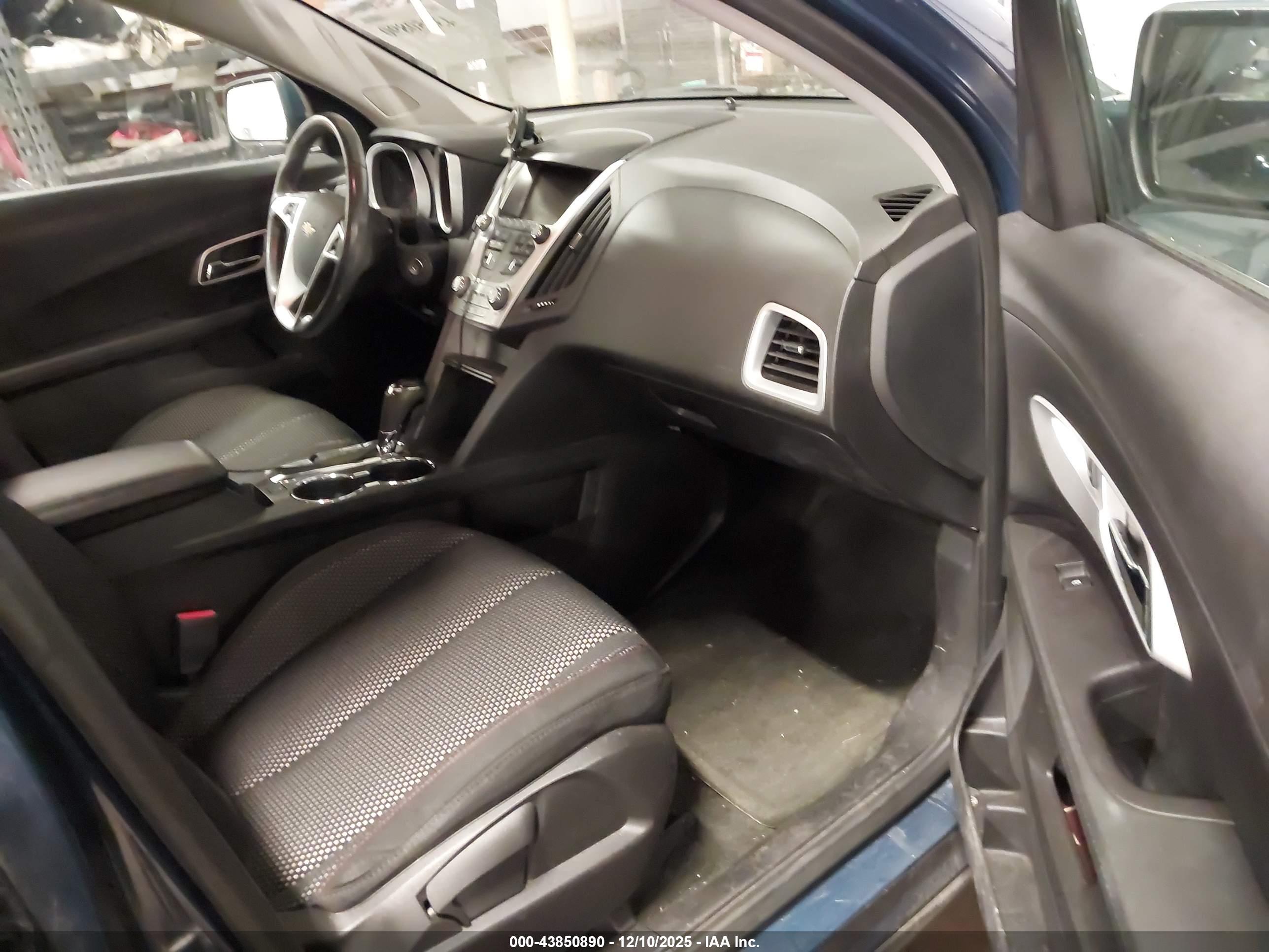 CHEVROLET EQUINOX image 5